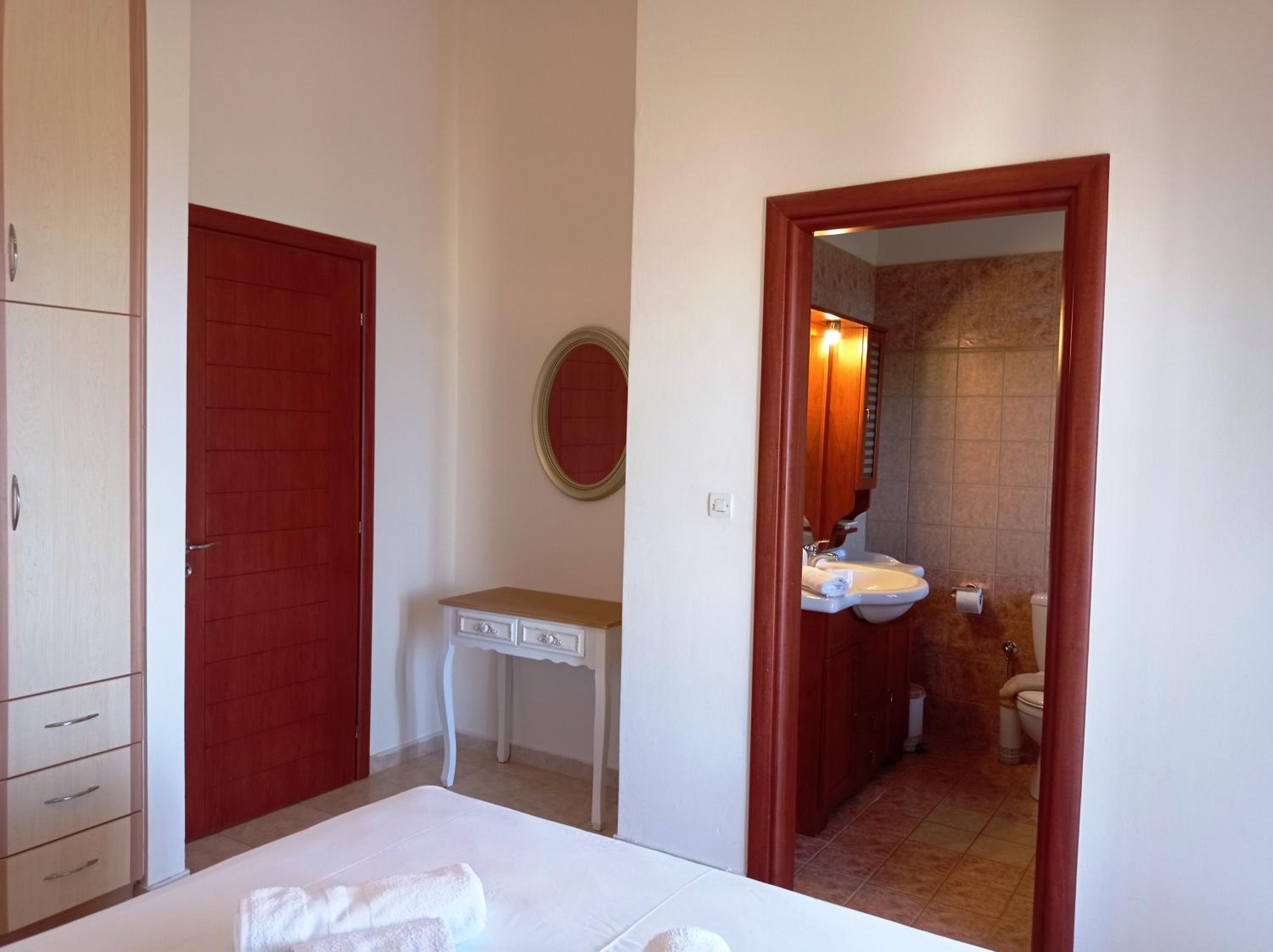 Villa photo 2