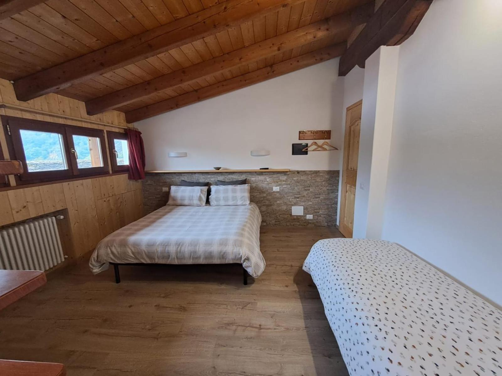 Triple Room with Private Bathroom photo 3