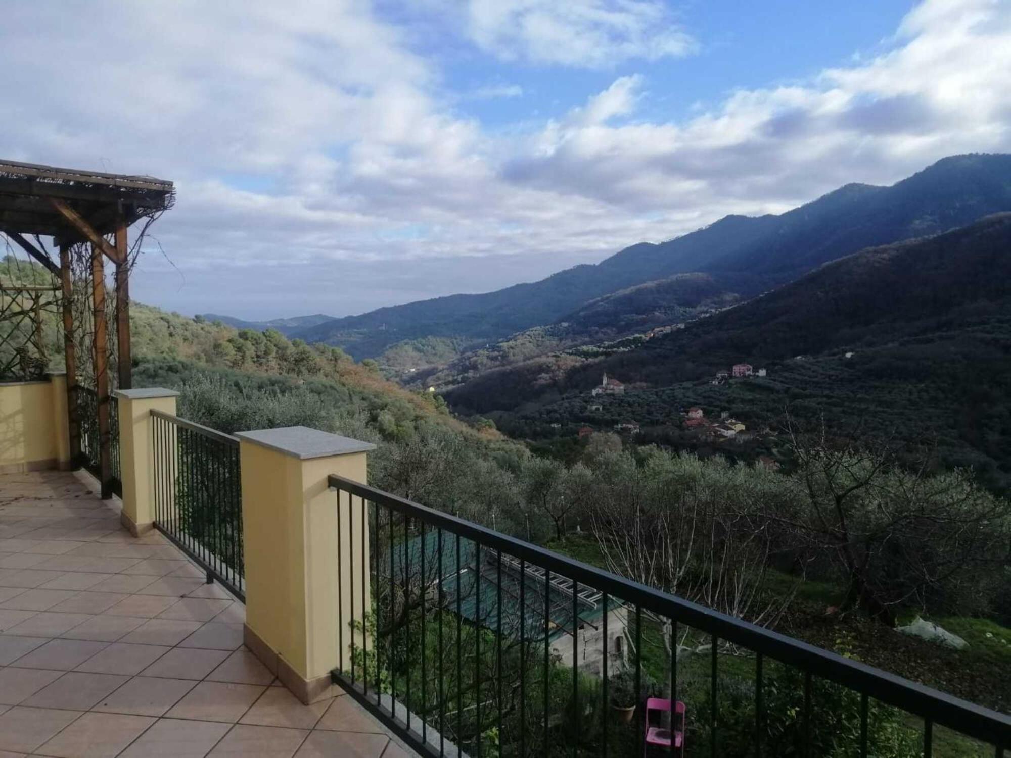 One-Bedroom Apartment with Garden View photo 2