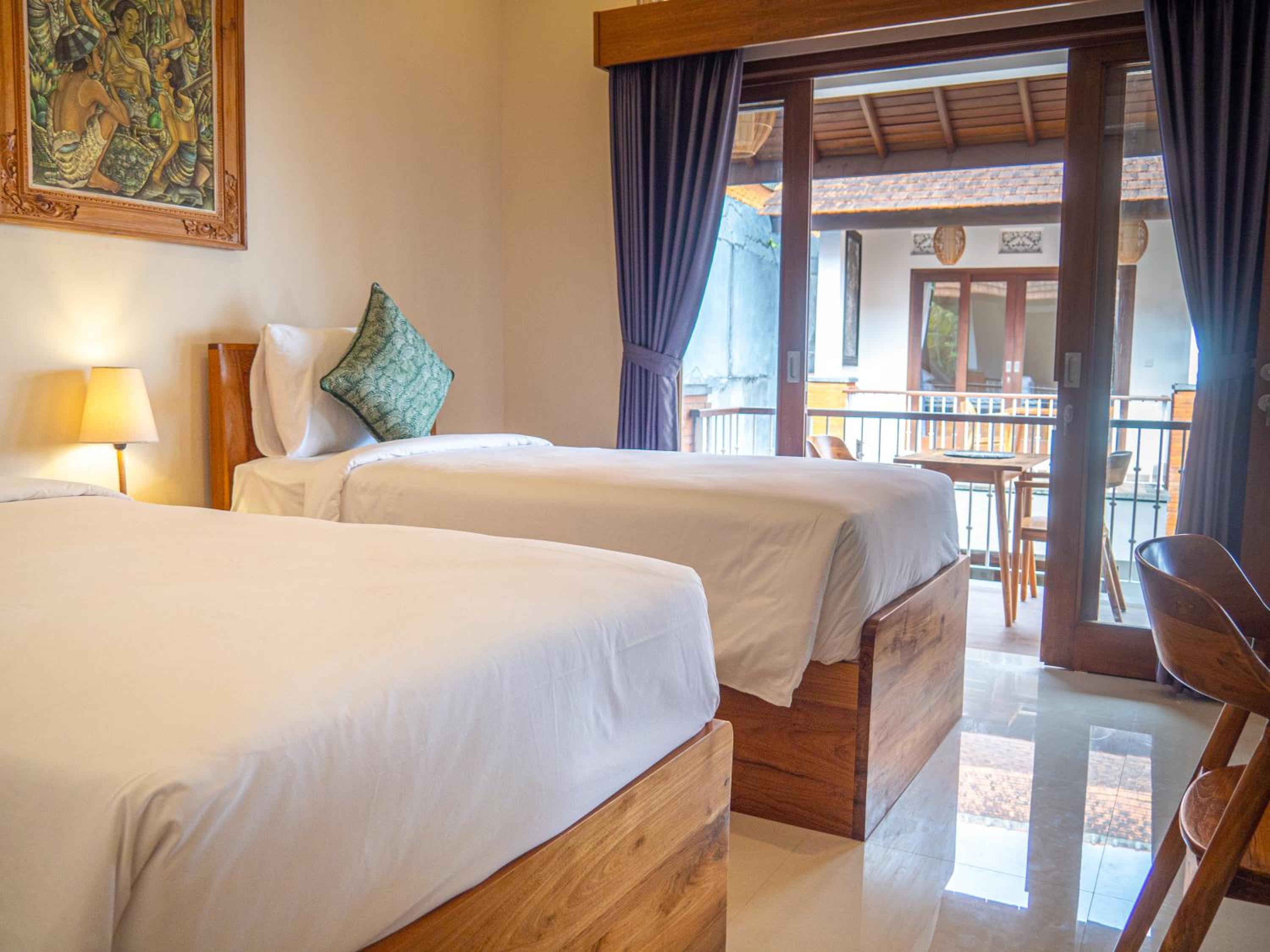 Double Room with Balcony - Photo 32