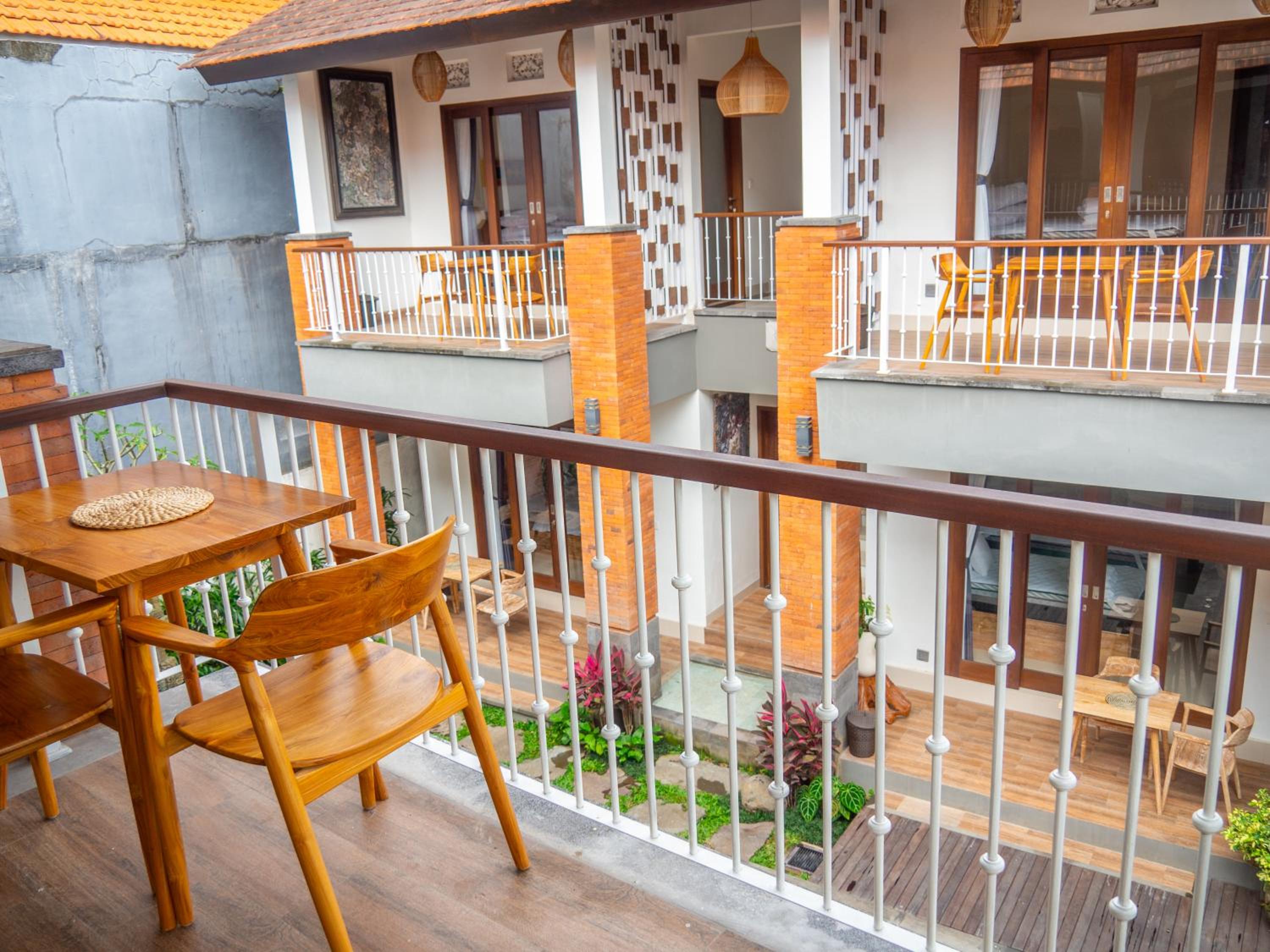 Double Room with Balcony - Photo 31