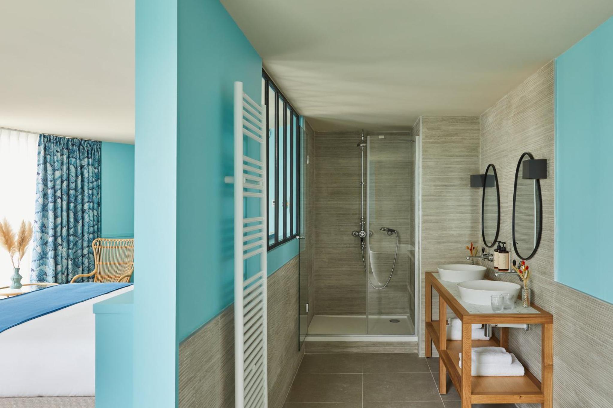 King Suite - Photo 2