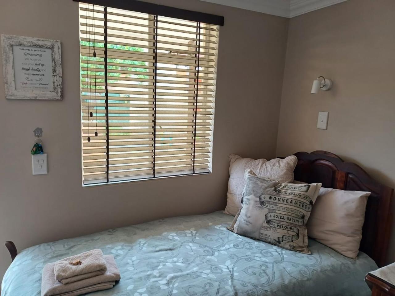 Deluxe Twin Room photo 1