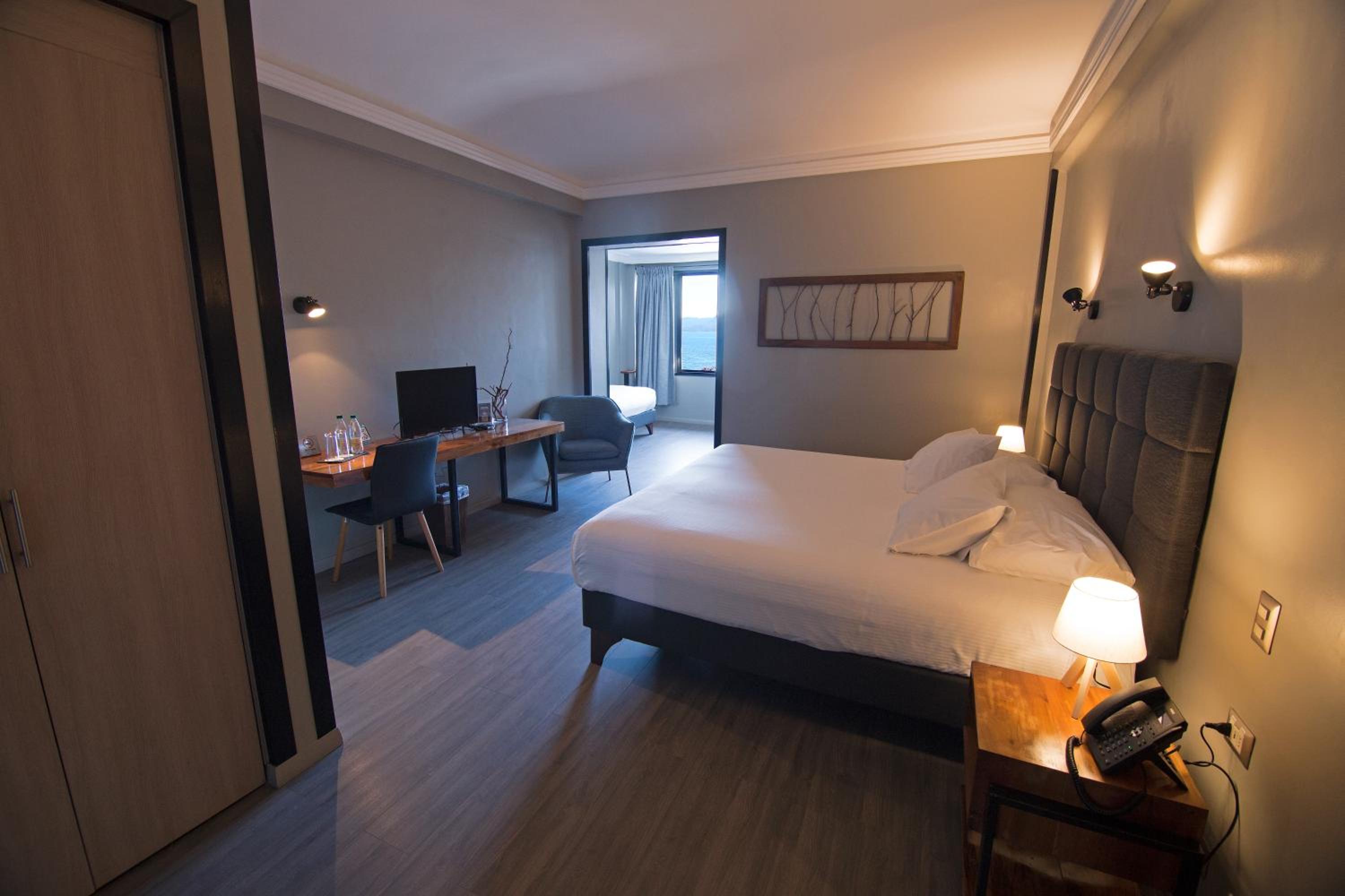 Suite (4 Adults) photo 1