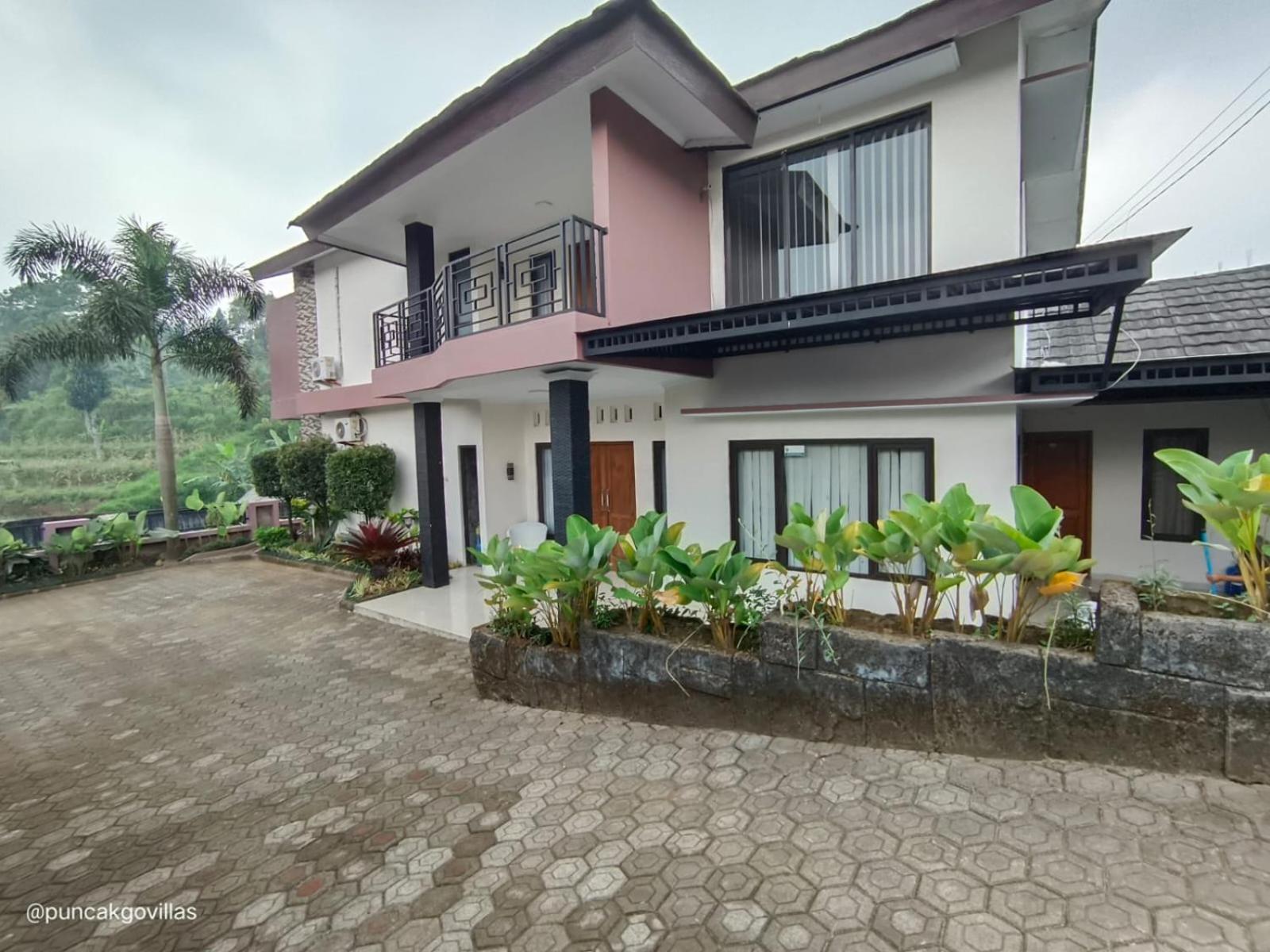 Villa photo 3