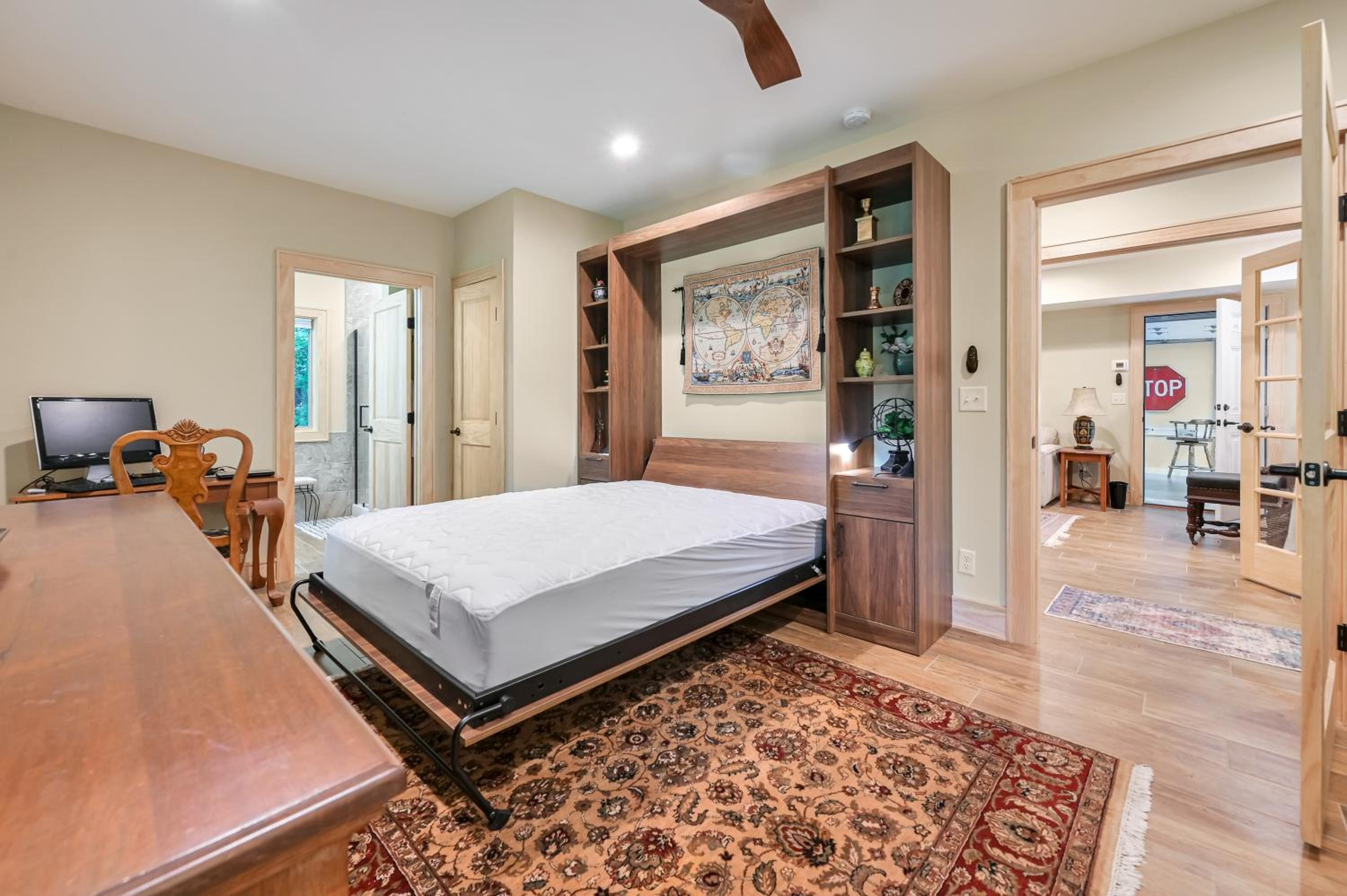 Three-Bedroom House photo 1