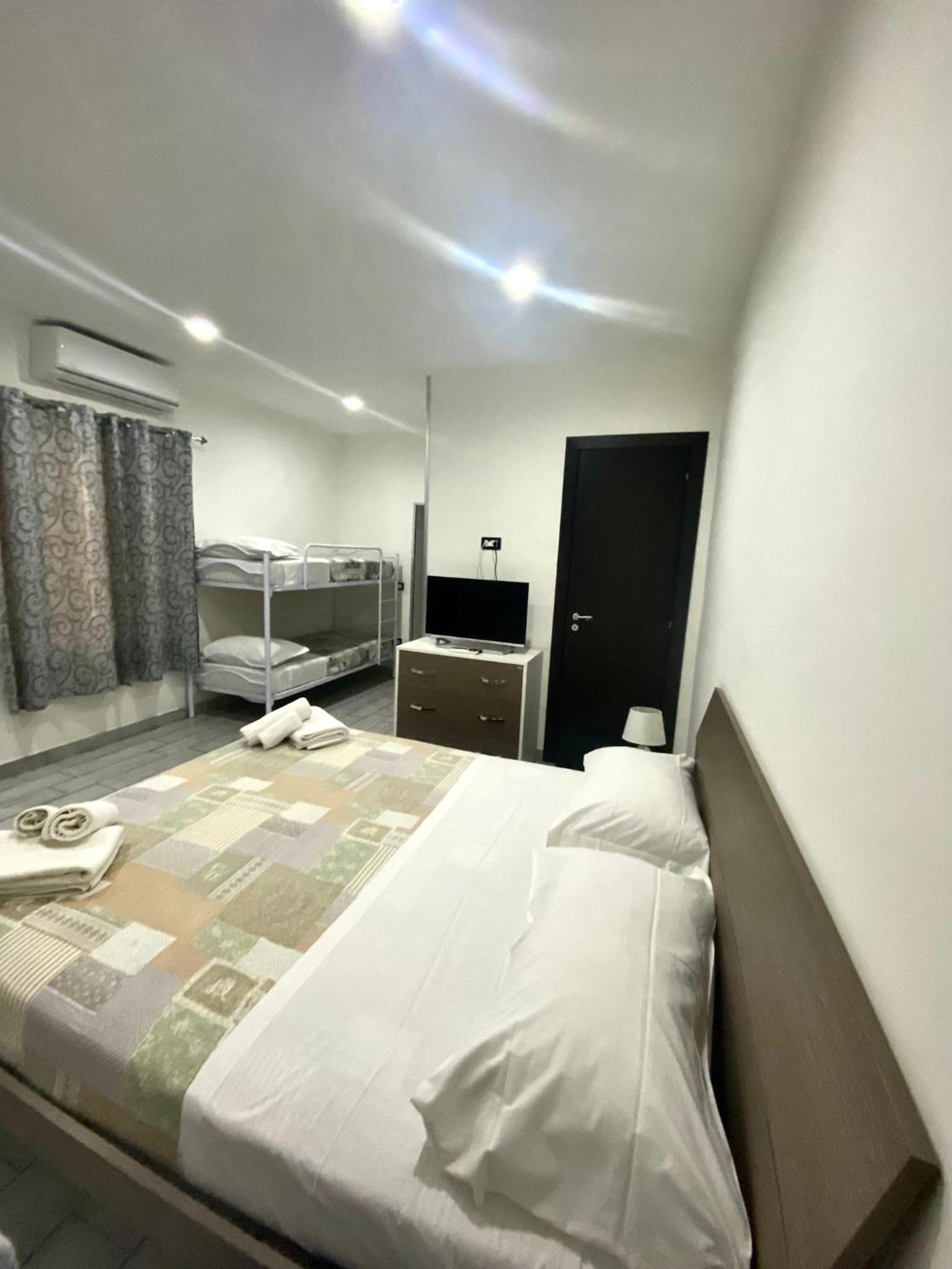 Quadruple Room with Private Bathroom
