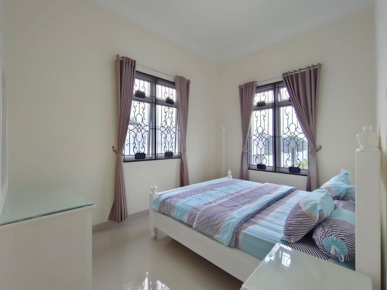 Villa photo 1