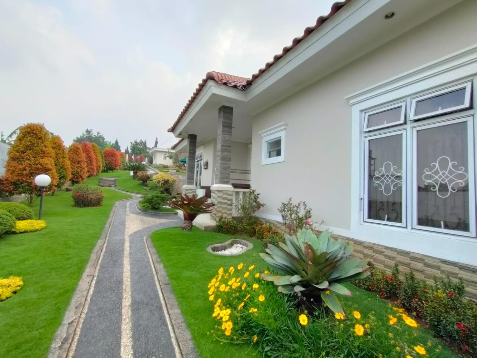 Villa photo 2