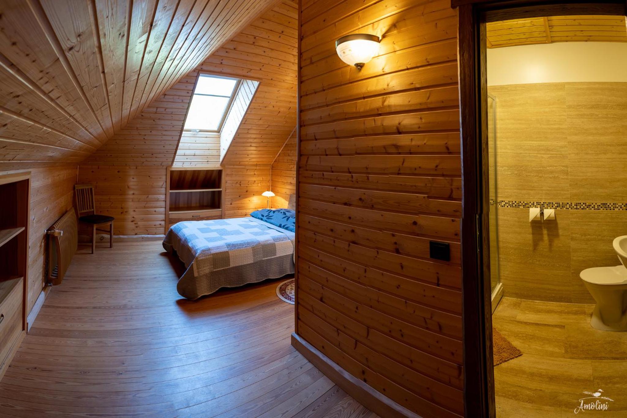 Deluxe King Room - Photo 5