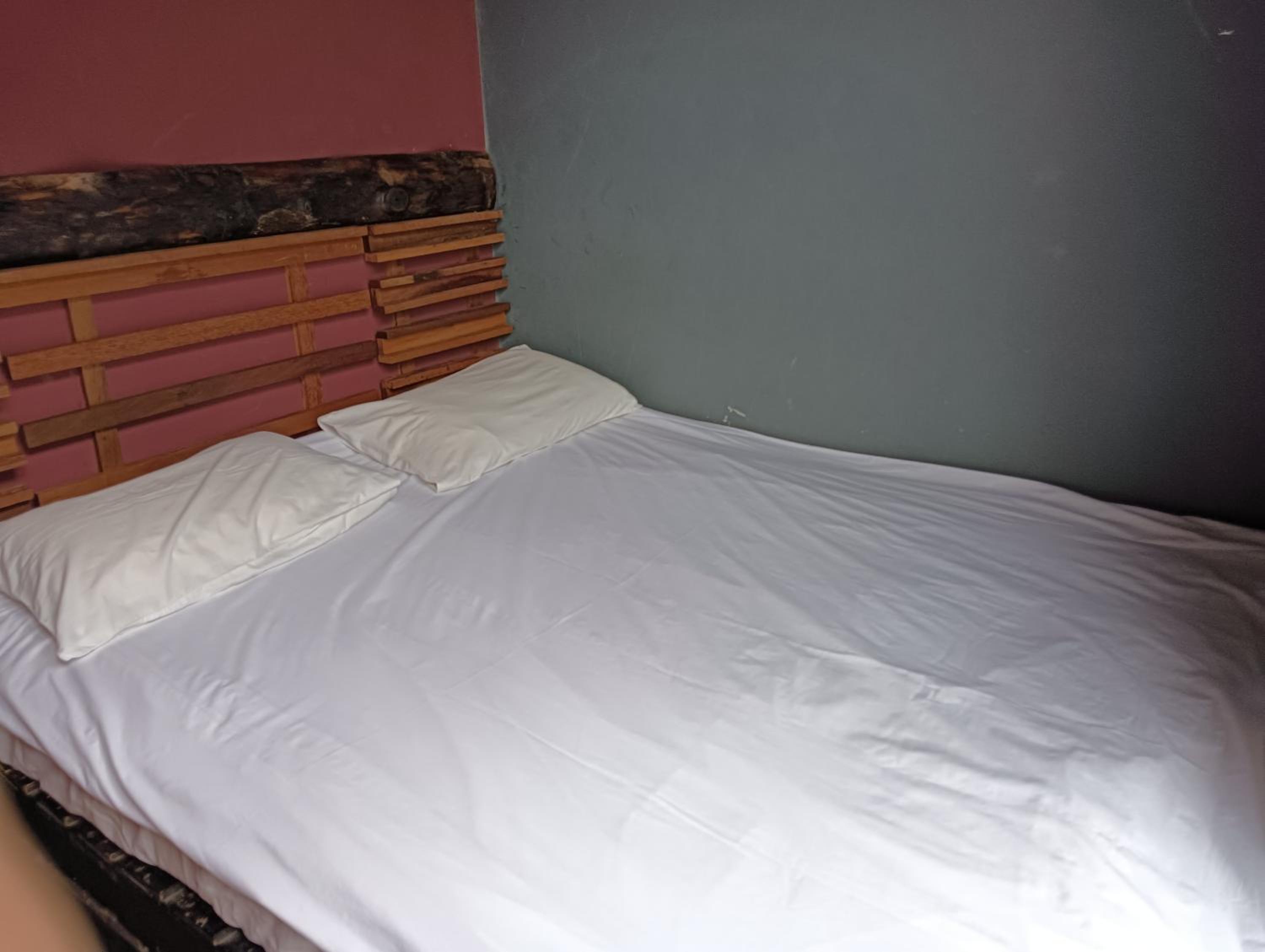 Economy Double Room photo 3