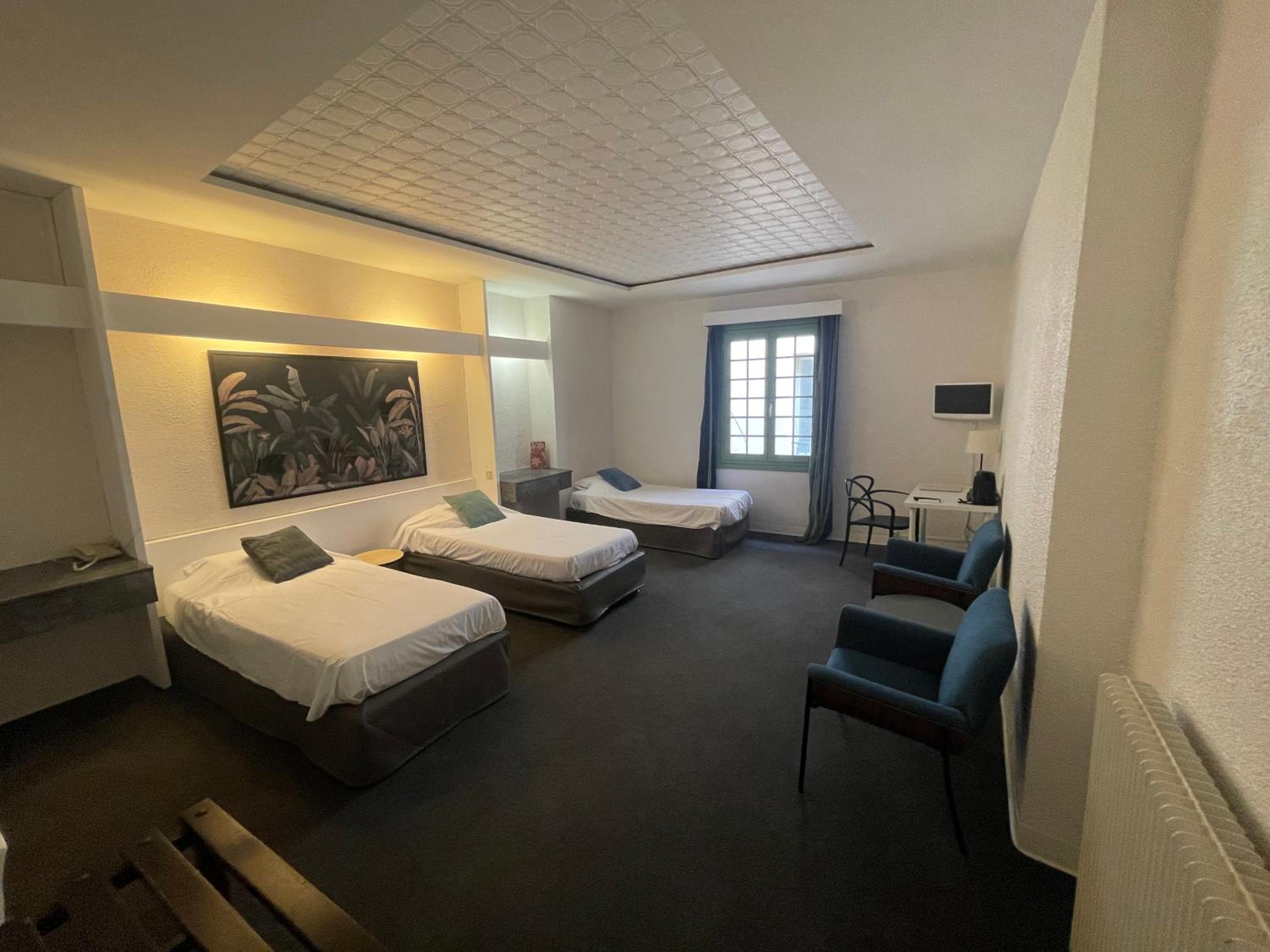 Triple Room - Photo 7