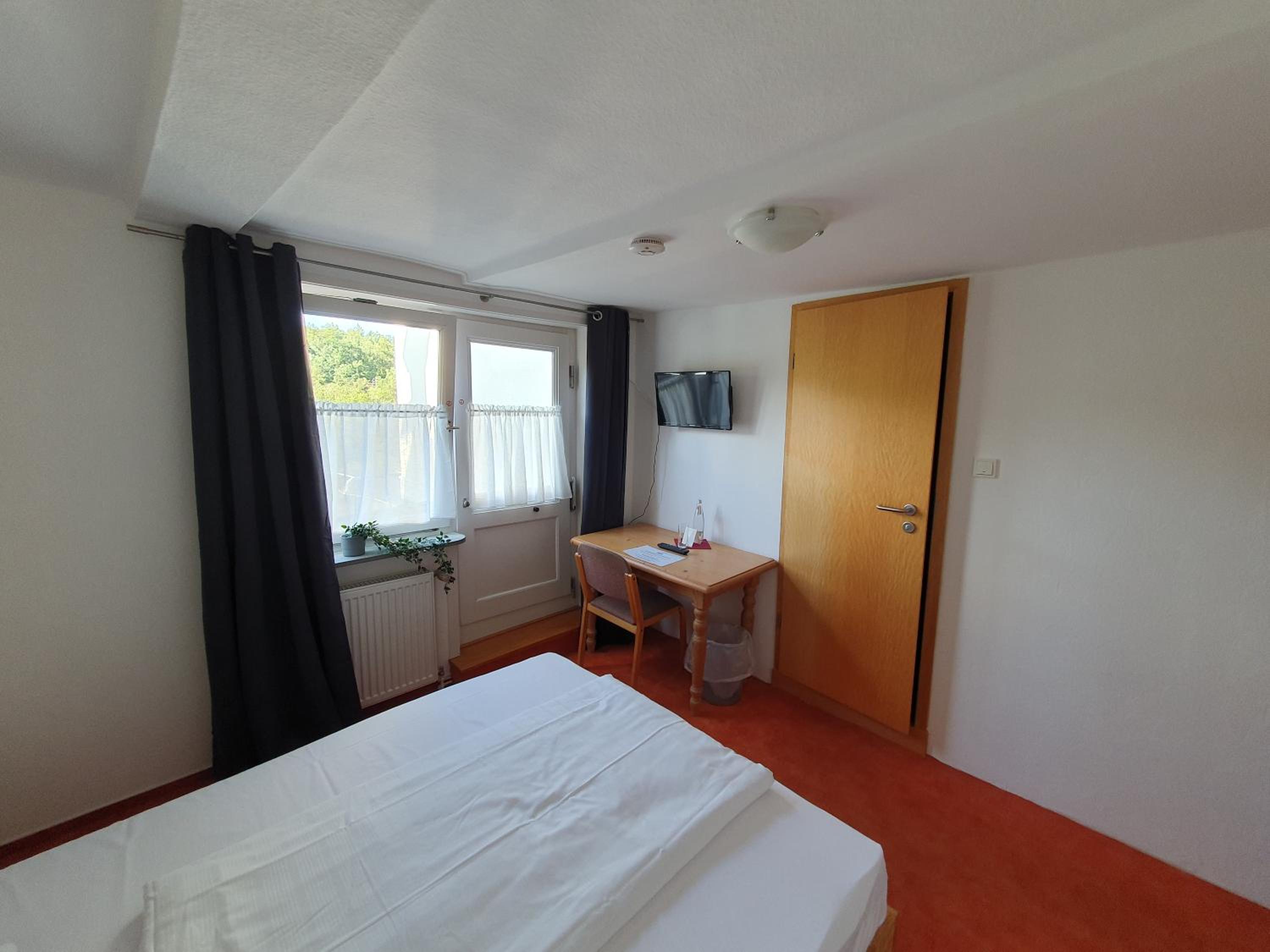 Single Room photo 1