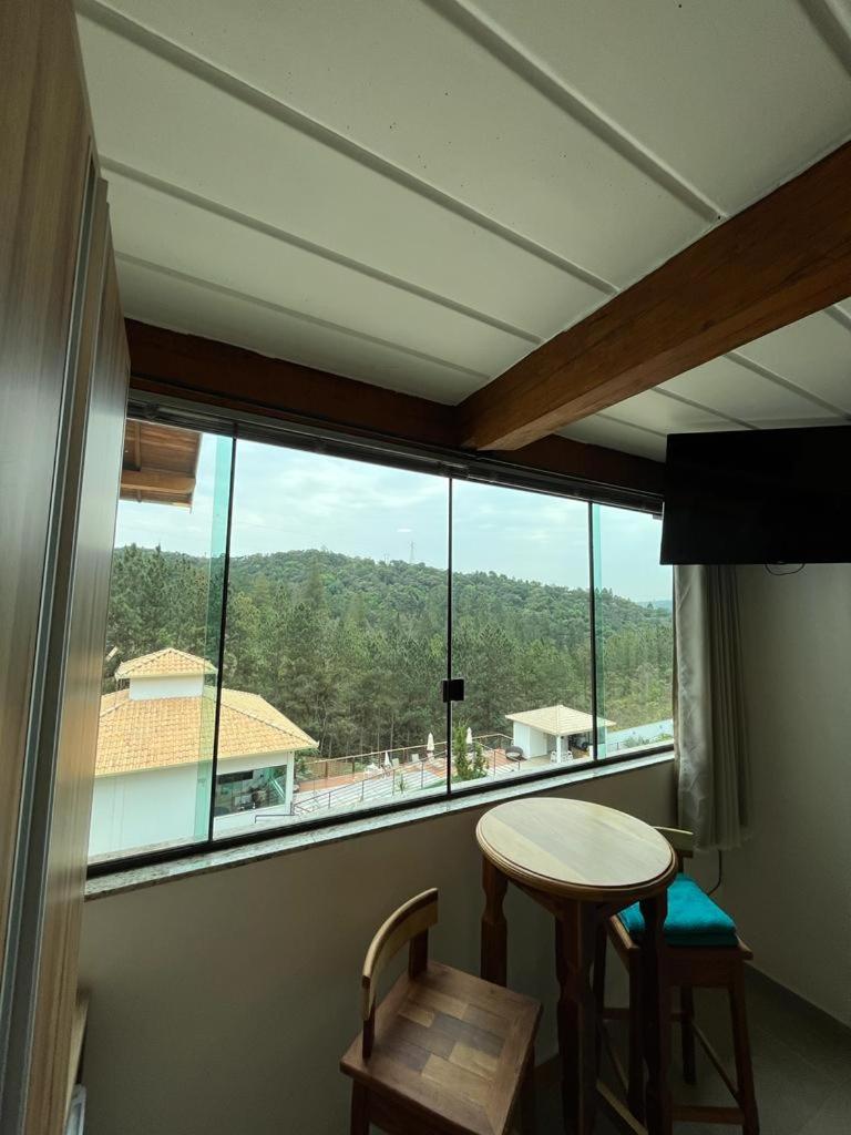 Deluxe Queen Suite - Photo 2