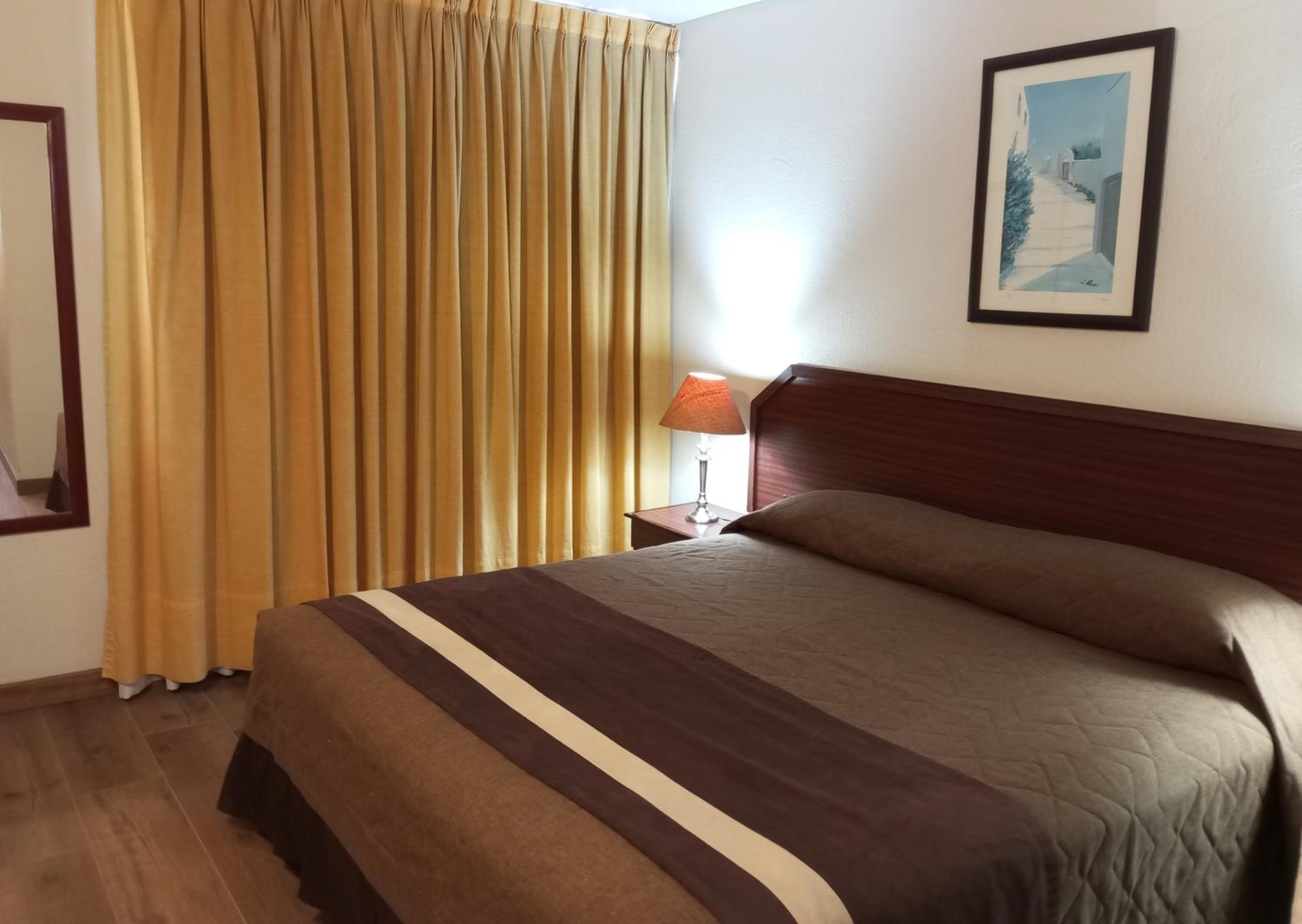 Standard Double Room - Photo 2