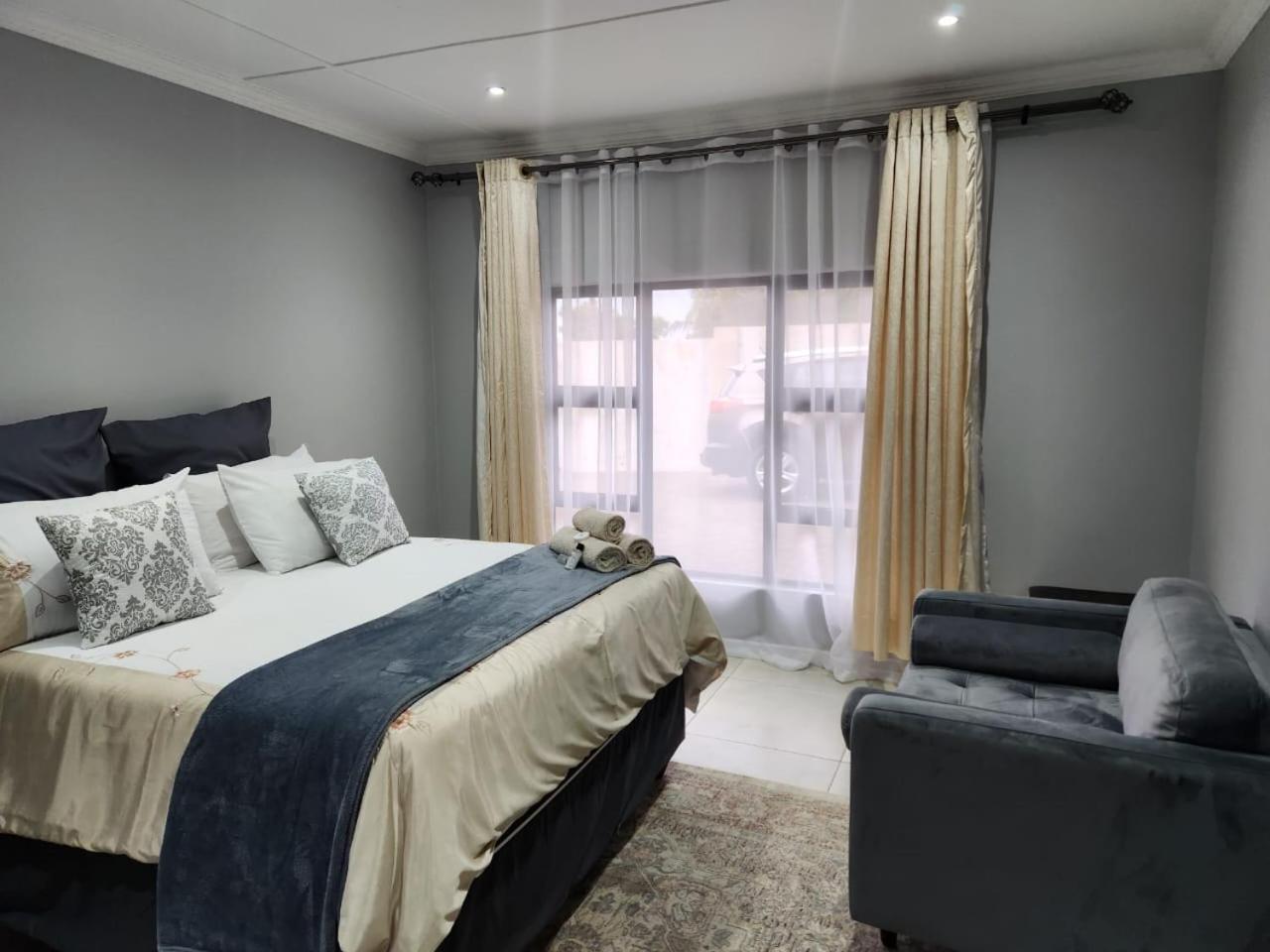 Budget Double Room photo 1