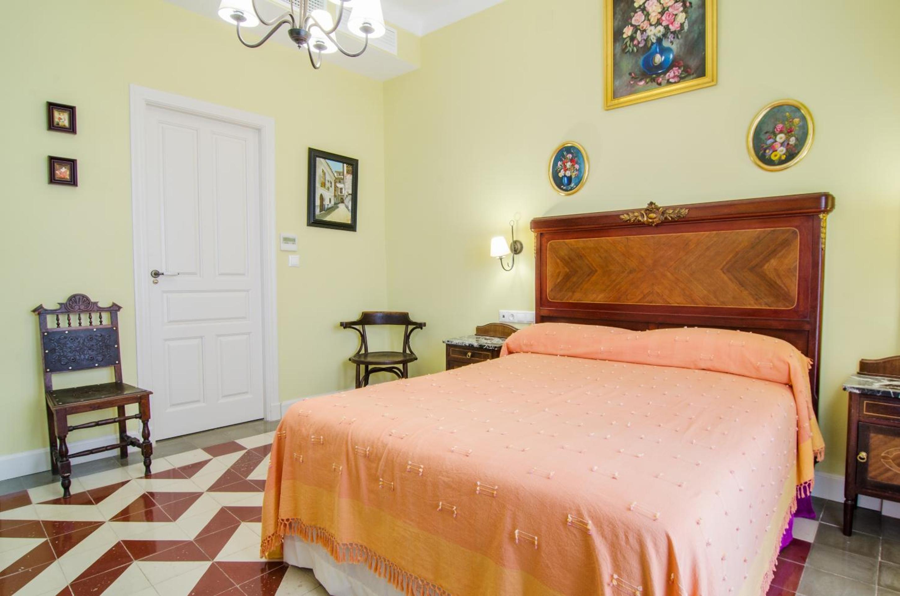 Two-Bedroom Apartment - Photo 6