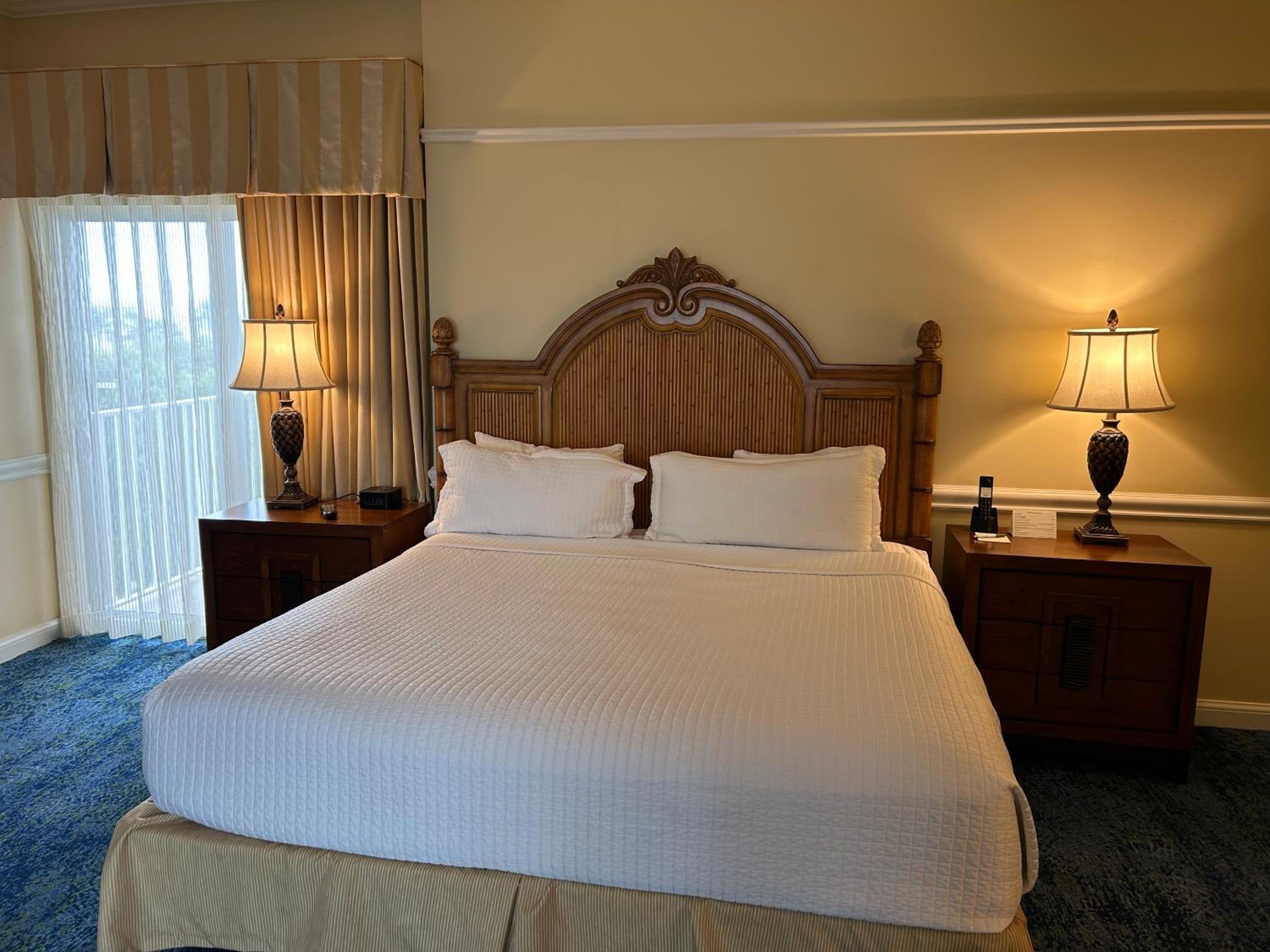 Executive Suite - Photo 1