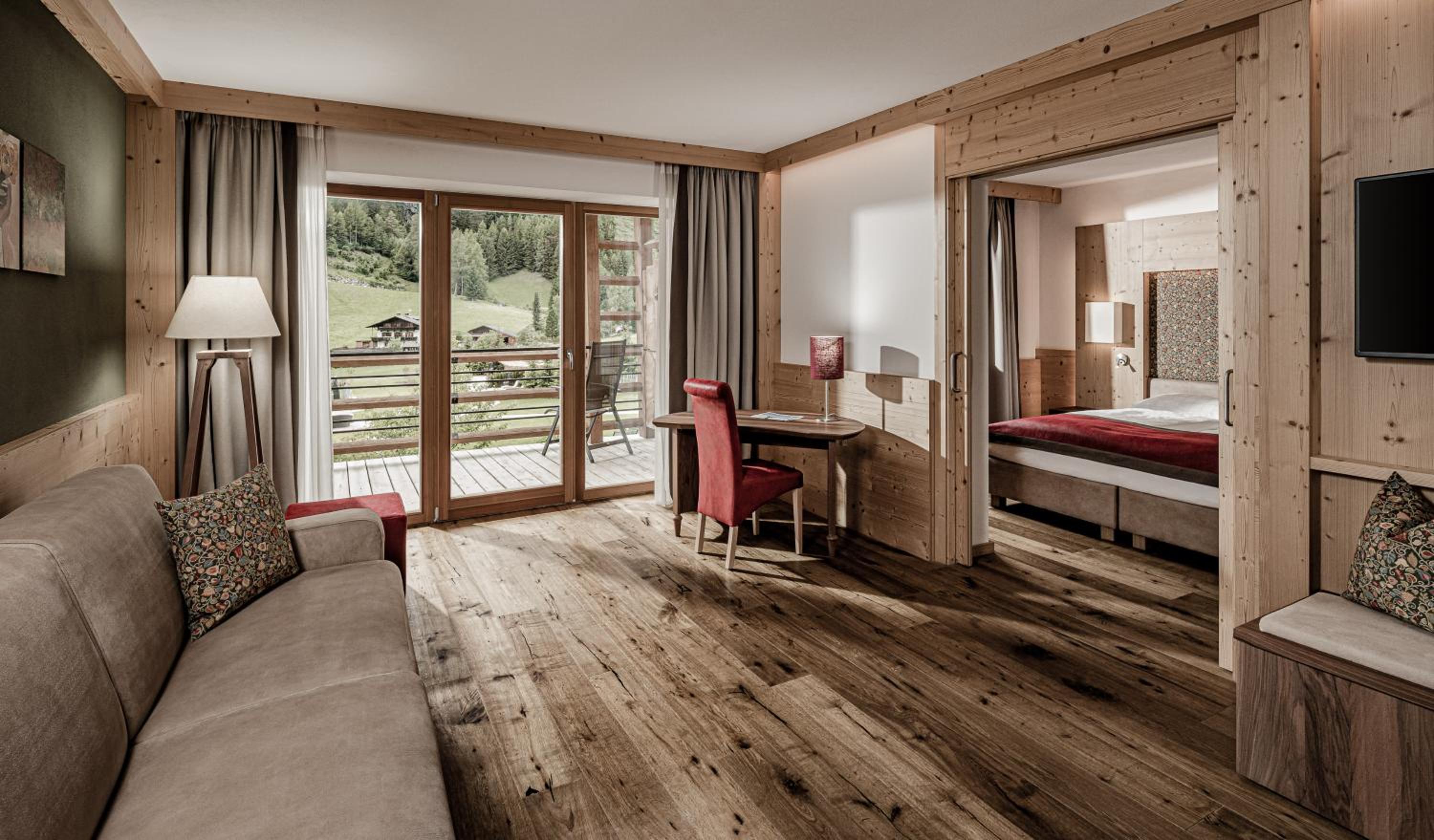 Deluxe Suite with Garden View - Photo 1