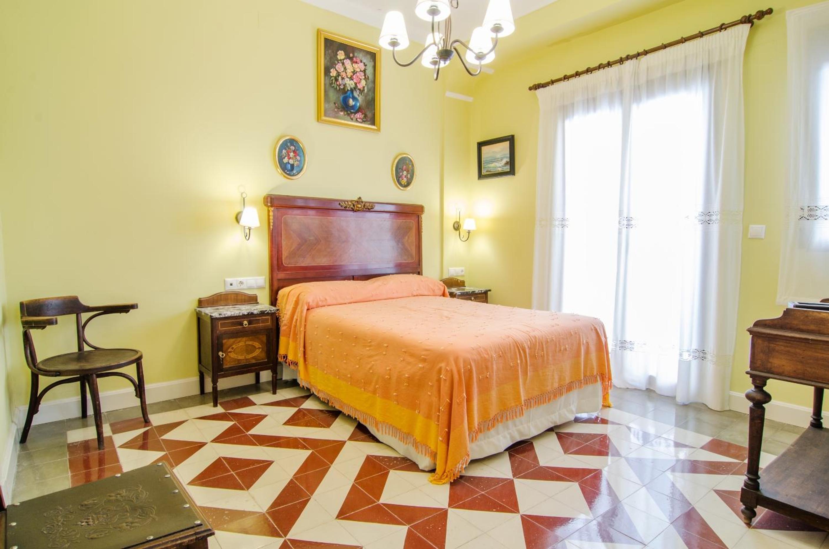 Two-Bedroom Apartment - Photo 1