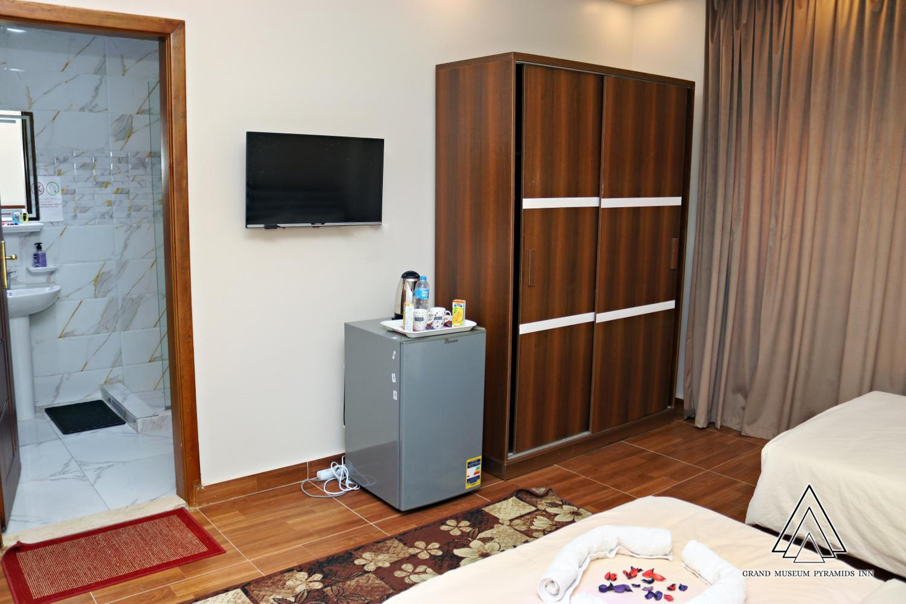 Family Room with Garden View photo 3