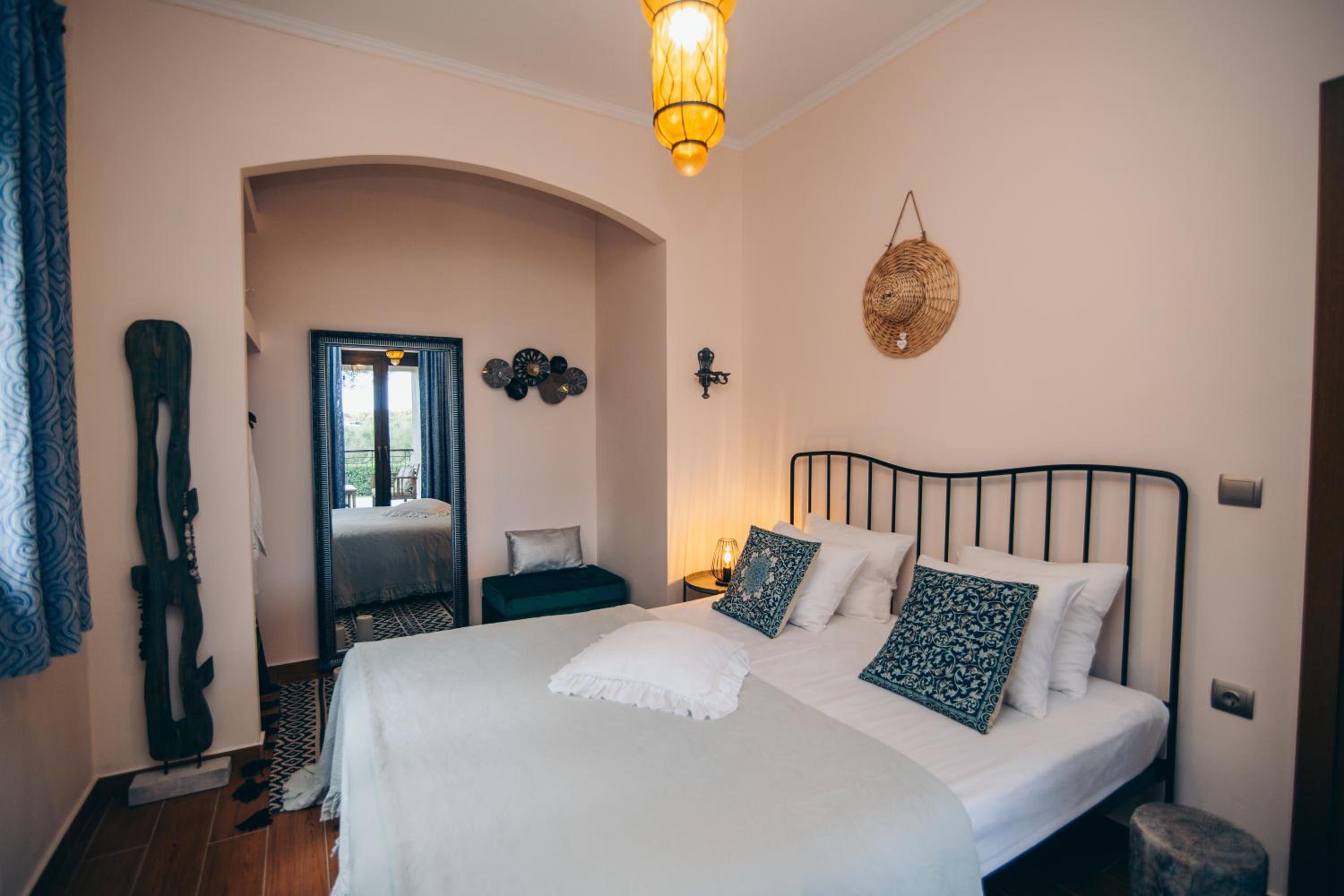 Three-Bedroom Villa photo 2