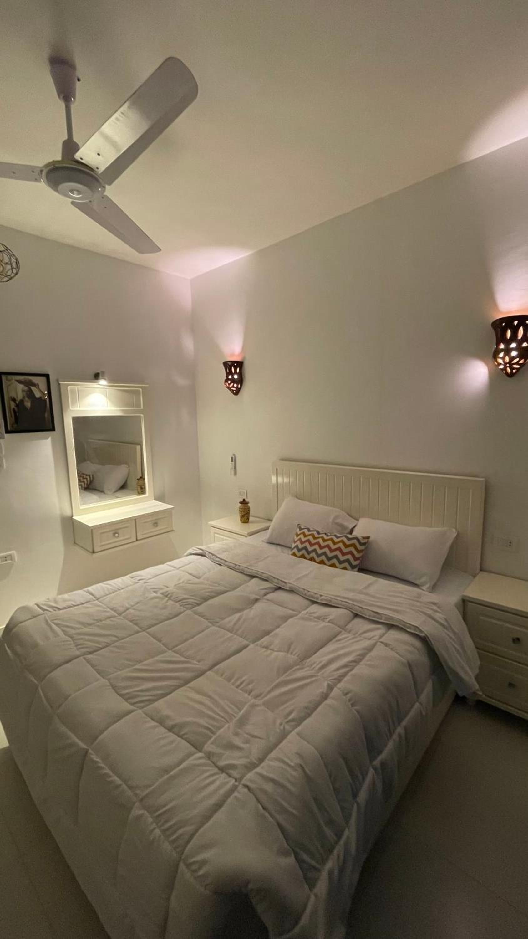 Double Room with Private Bathroom - Photo 4