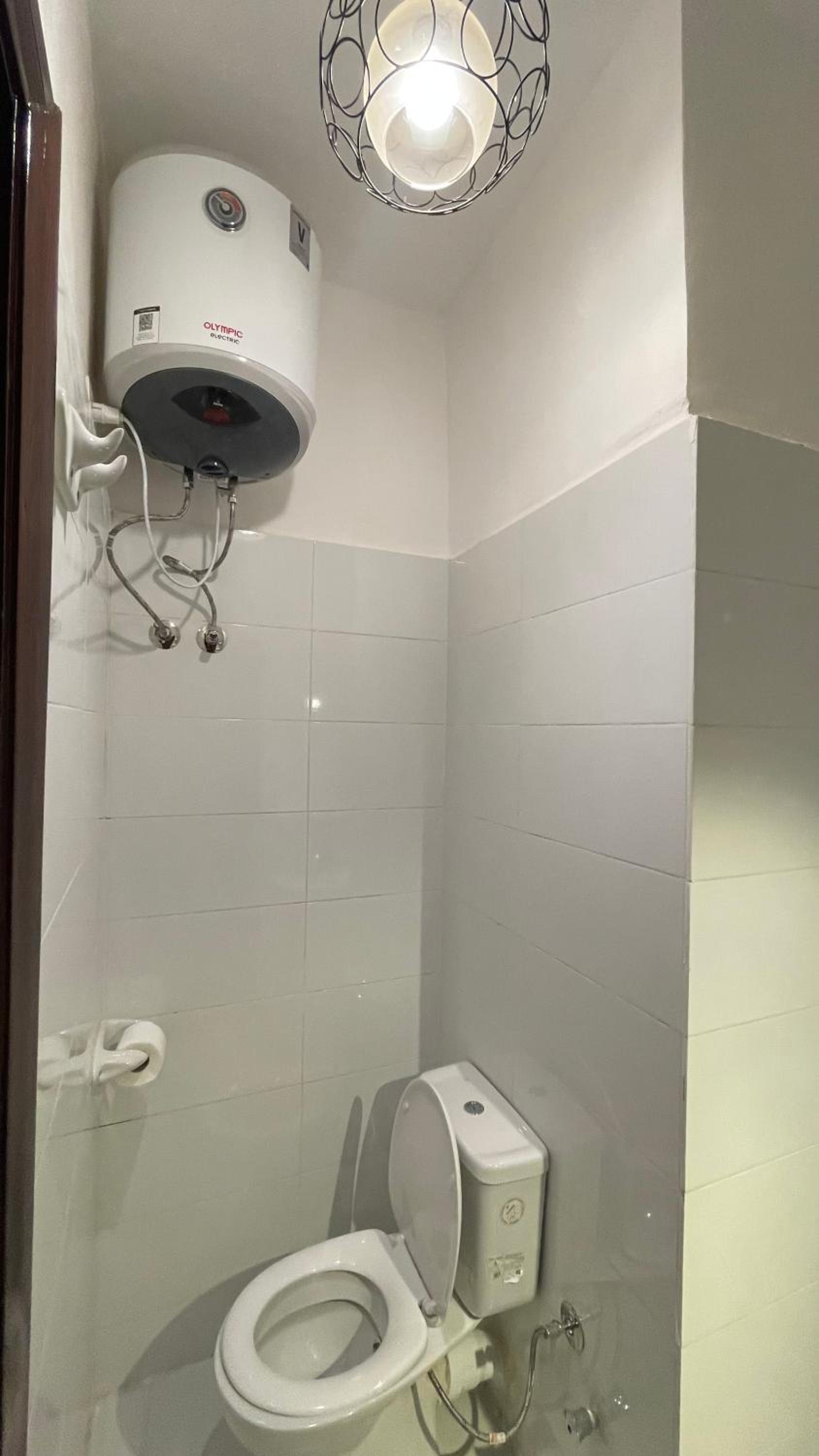 Double Room with Private Bathroom - Photo 5