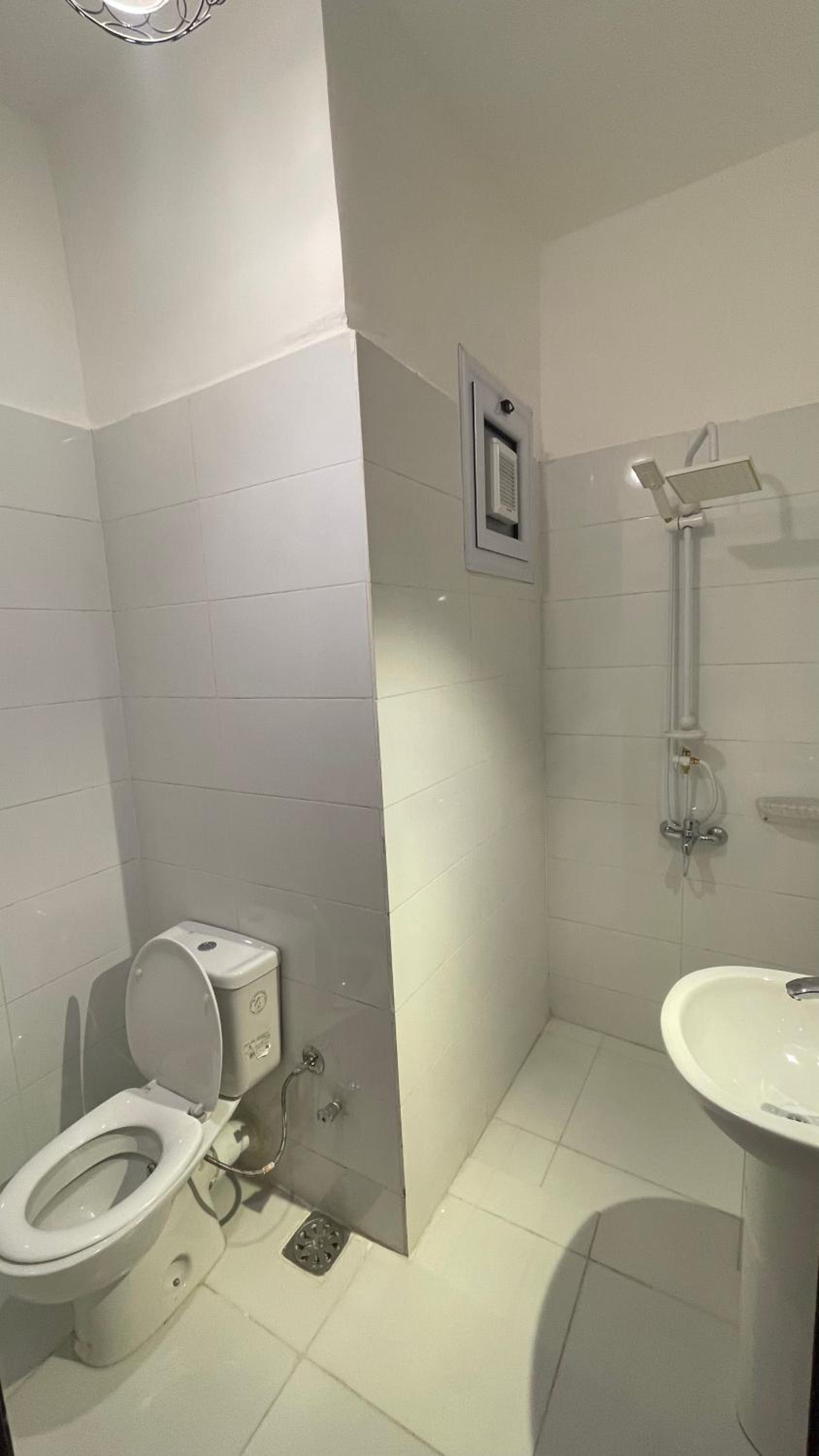 Double Room with Private Bathroom - Photo 6