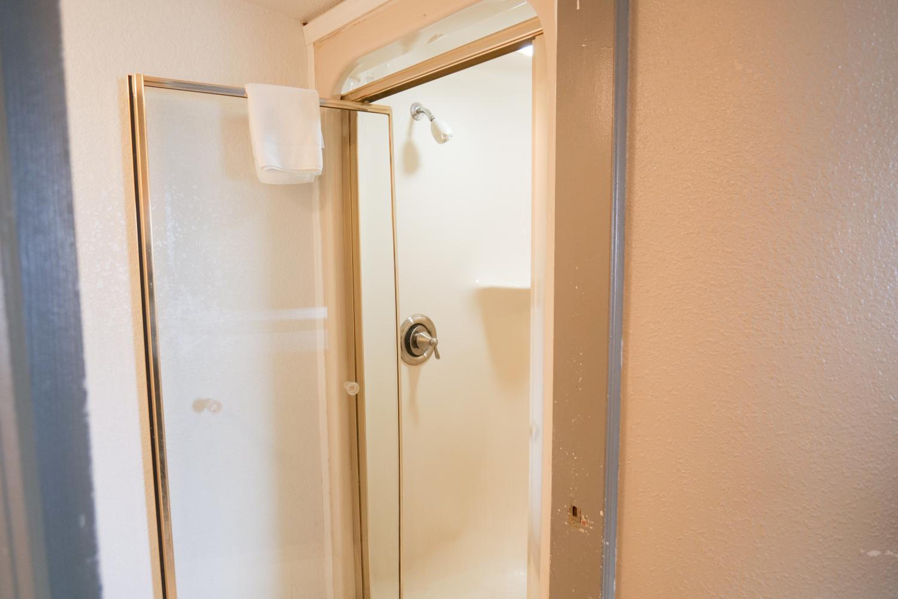 Double Room with Two Double Beds - Non-Smoking photo 3