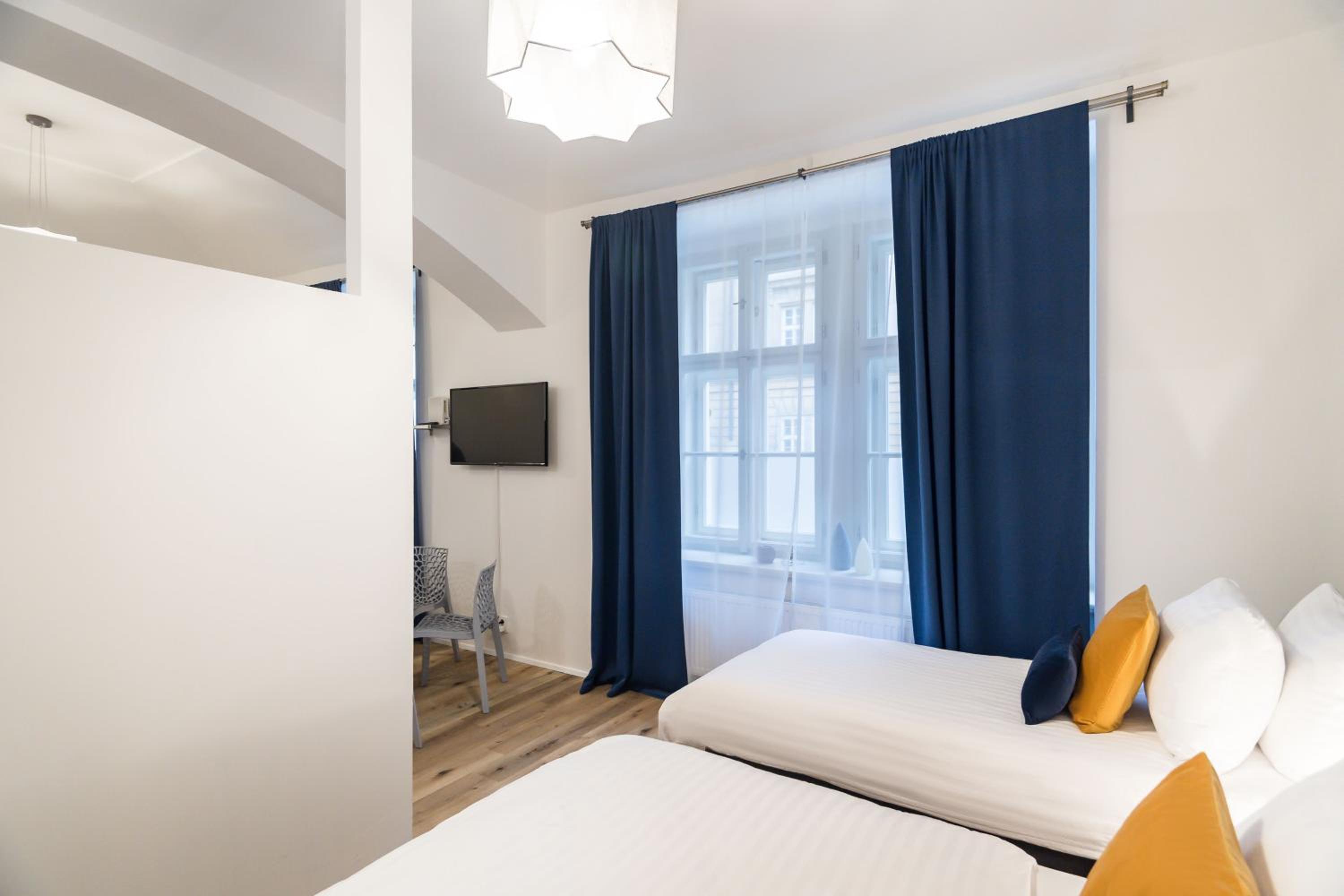 Standard Apartment thumbnail 5