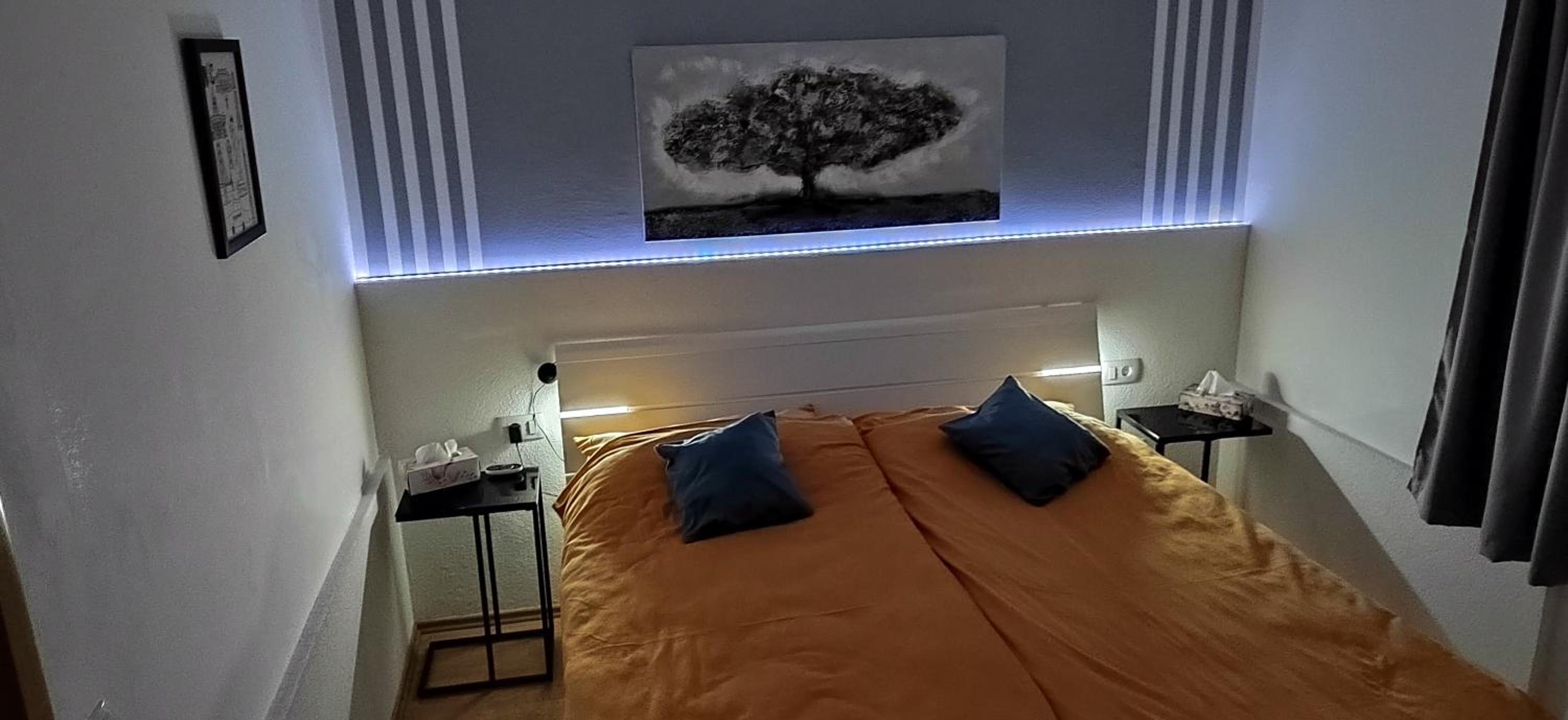 One-Bedroom Apartment - Photo 2