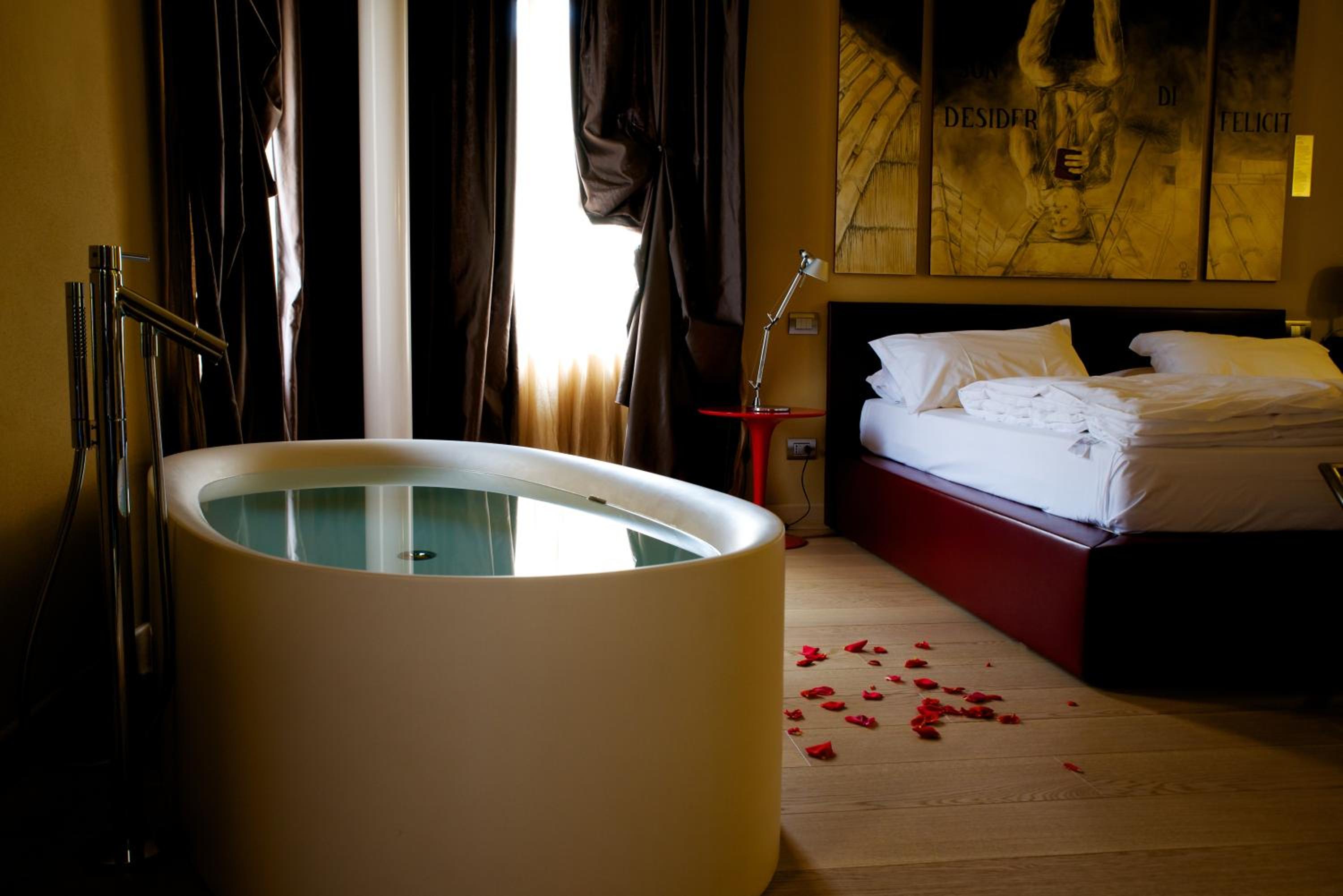 Suite with City View photo 1