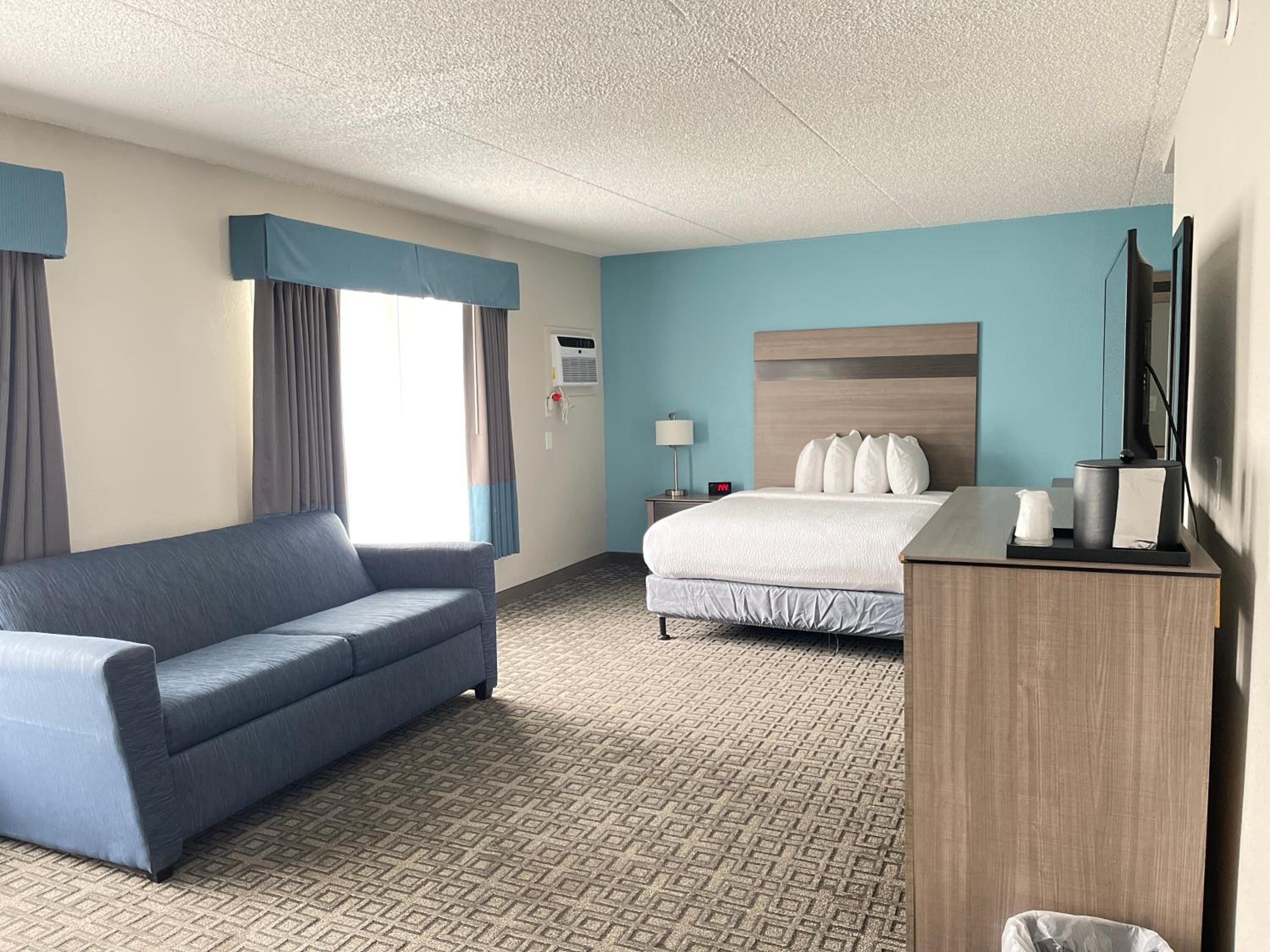 Suite with Two Queen Beds - Non-Smoking - Photo 4