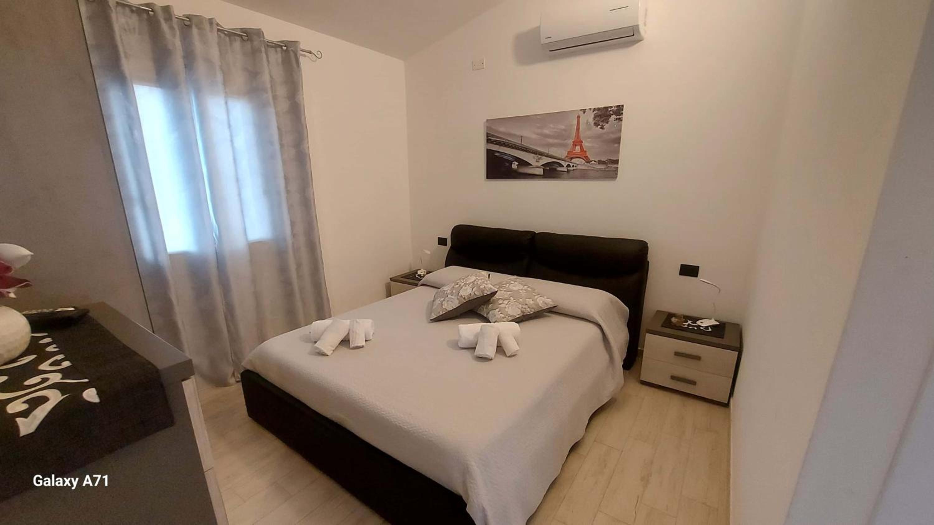 Large Double Room photo 1