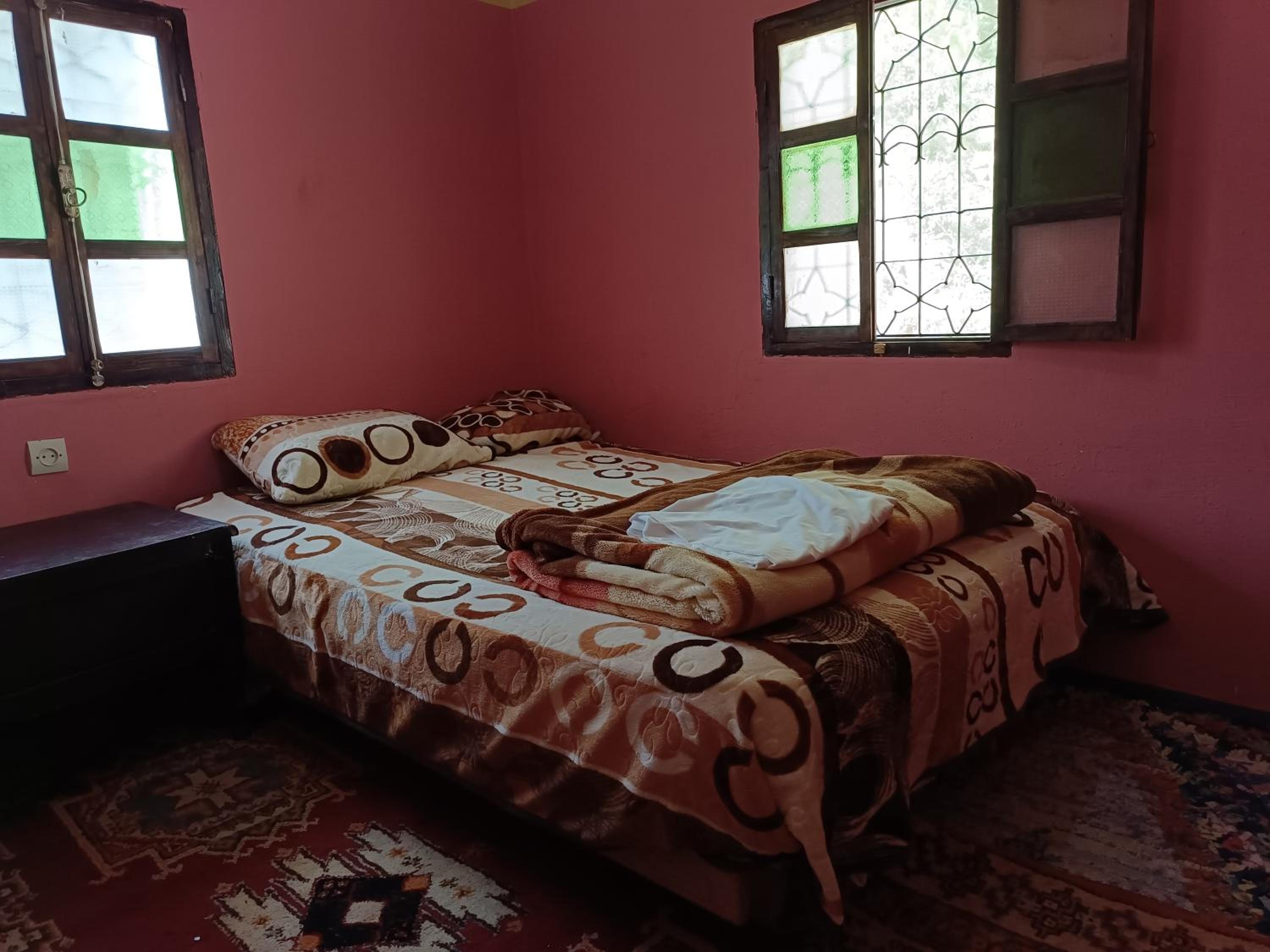 Economy Double Room - Photo 10