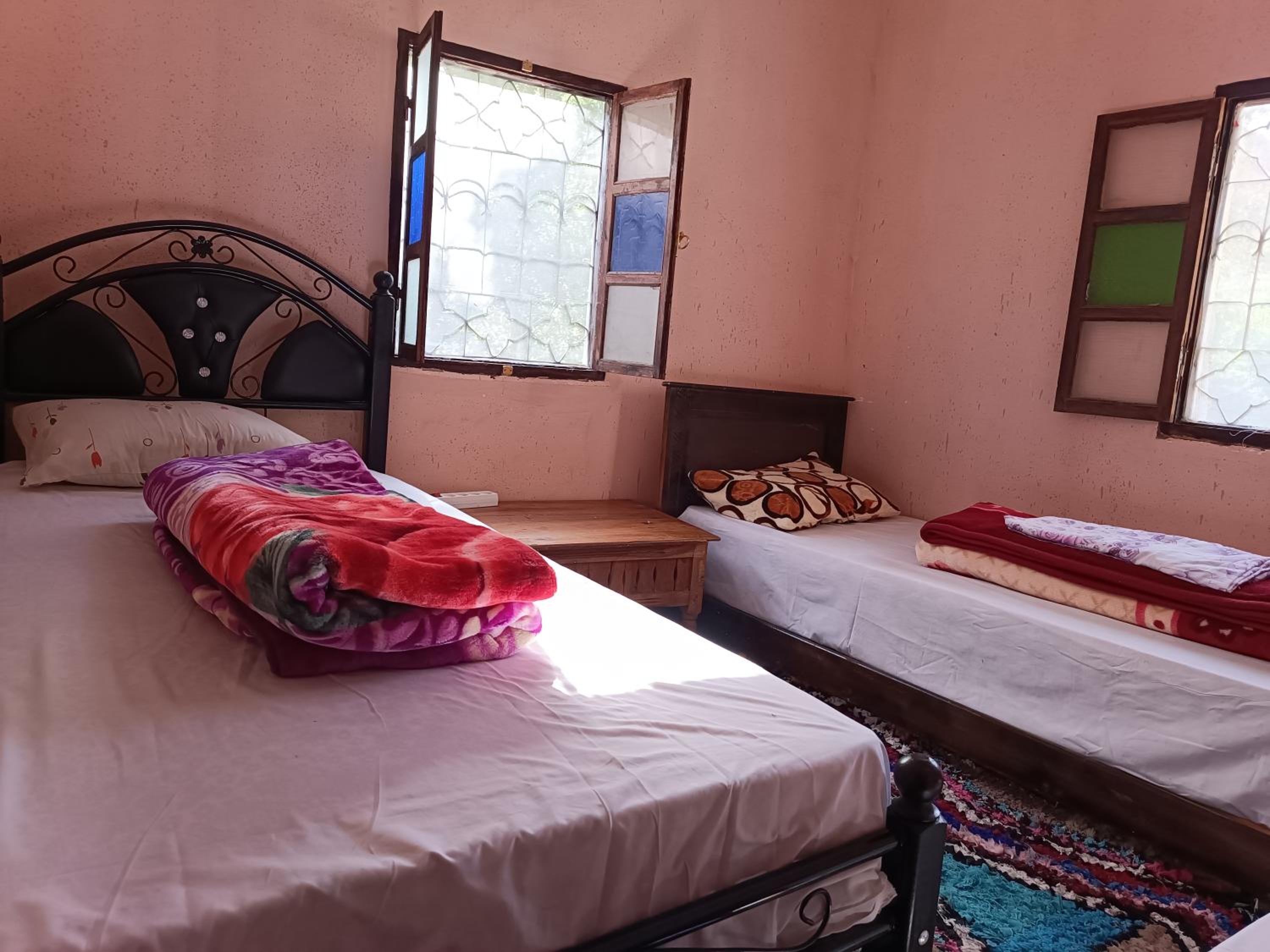 Budget Triple Room - Photo 6