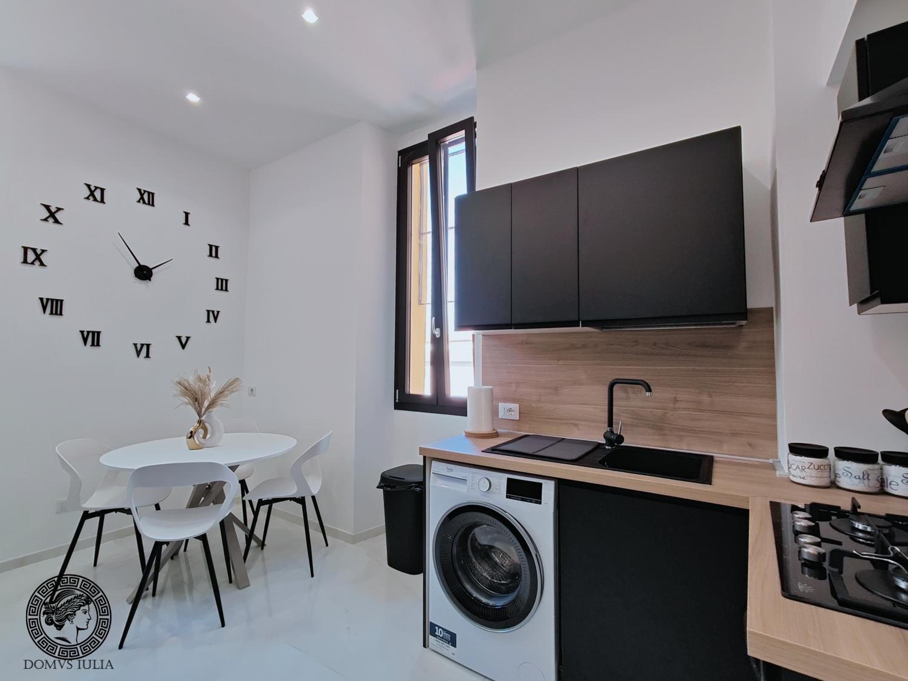 Large Double Room photo 2