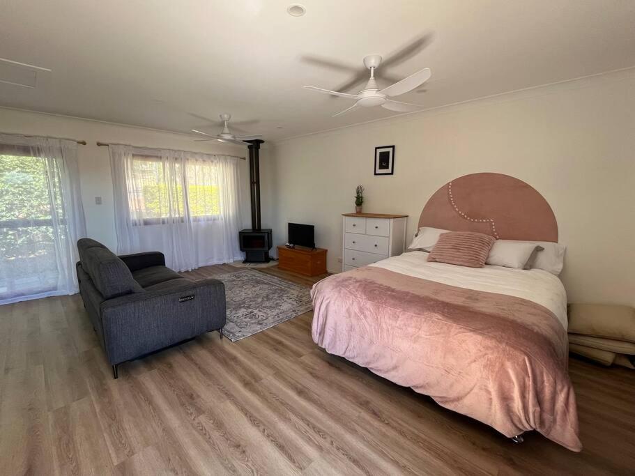 One-Bedroom House photo 1