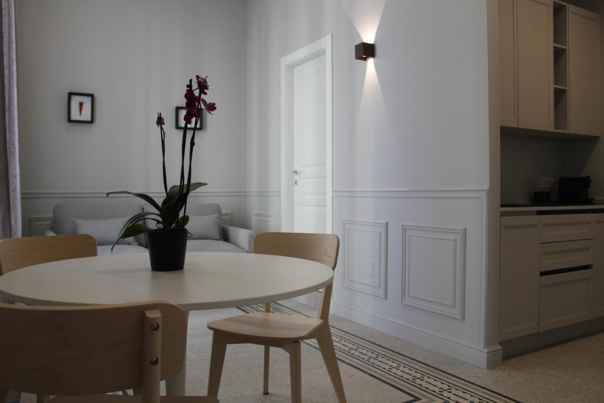 Quadruple Room with Private Bathroom