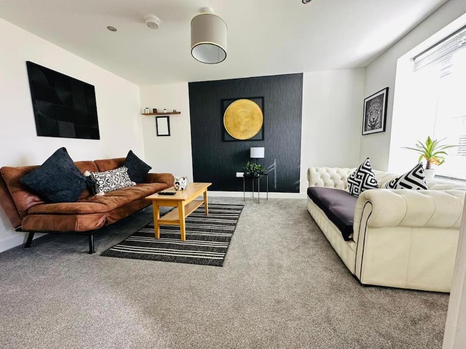 Three-Bedroom House photo 1