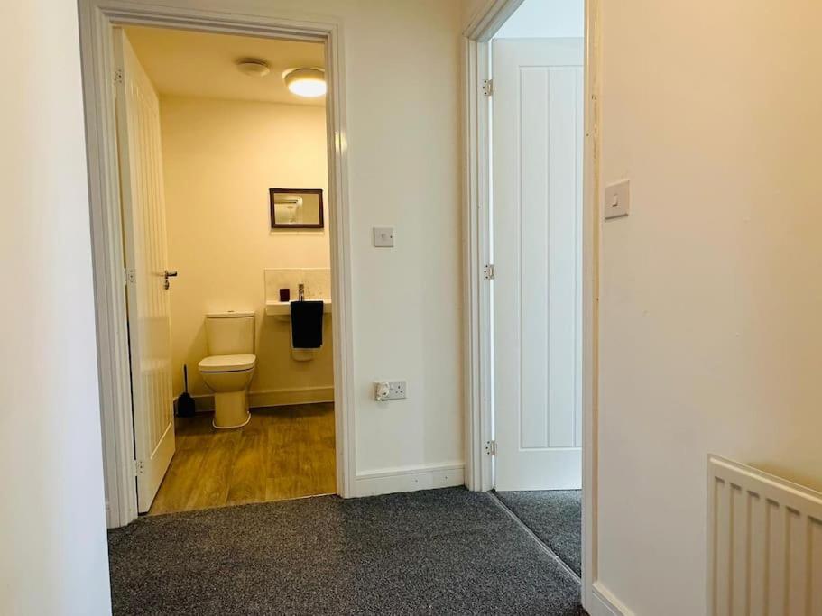 Three-Bedroom House photo 3