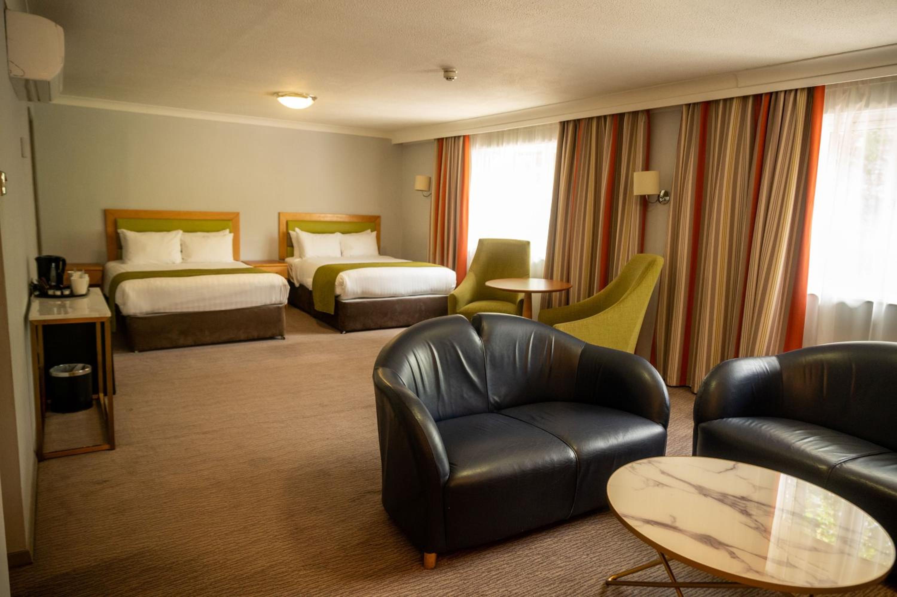 Double Suite with Two Double Beds - Non-Smoking photo 1