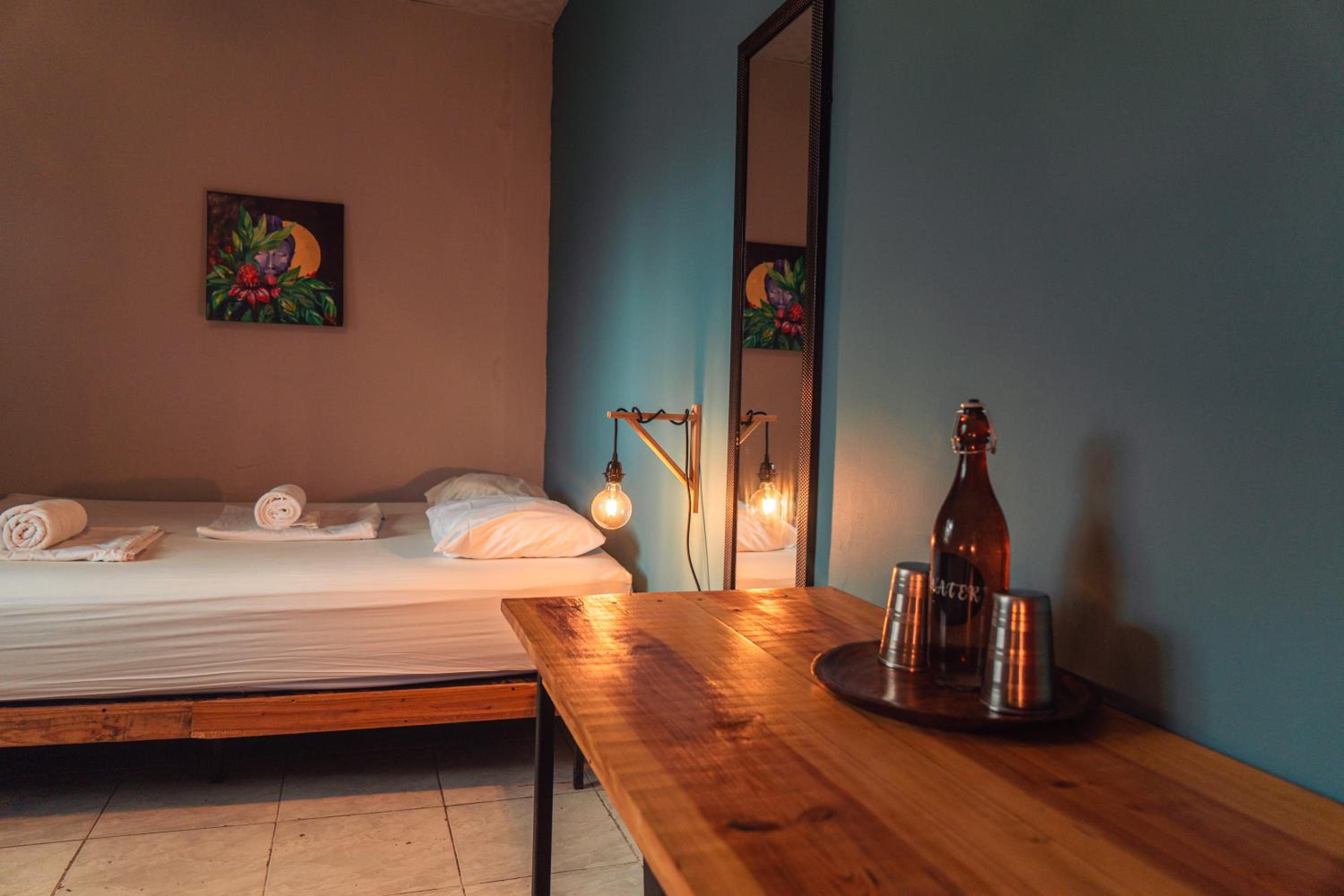 Quadruple Room with Shared Bathroom photo 2