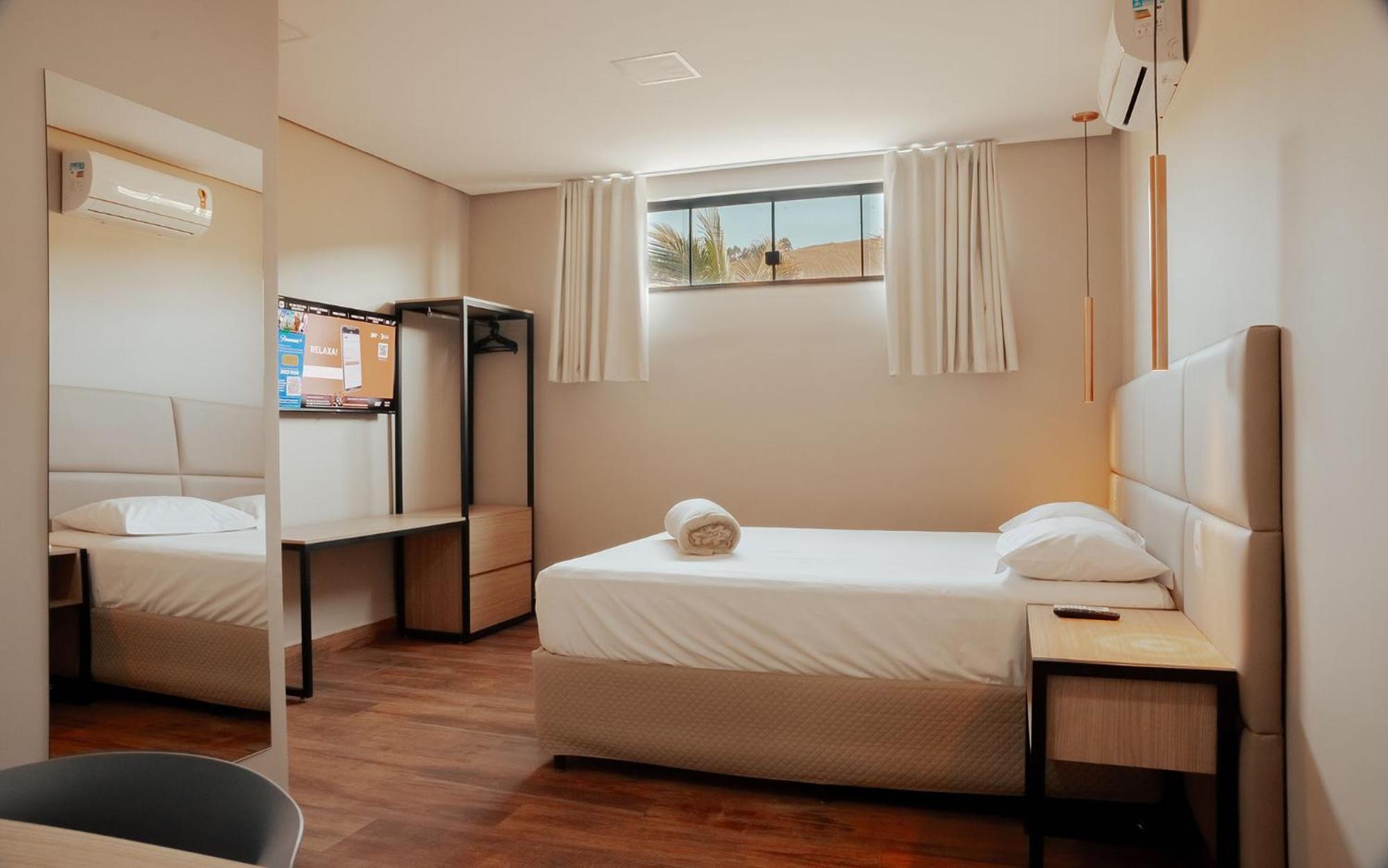Standard Queen Room - Photo 4