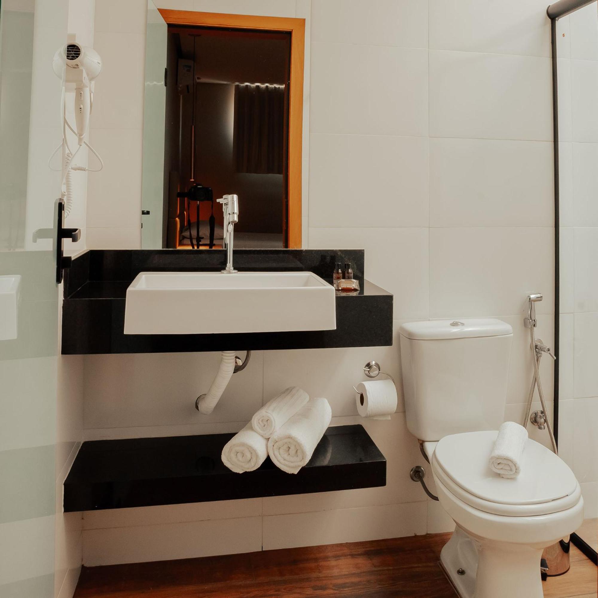 Standard Queen Room - Photo 2