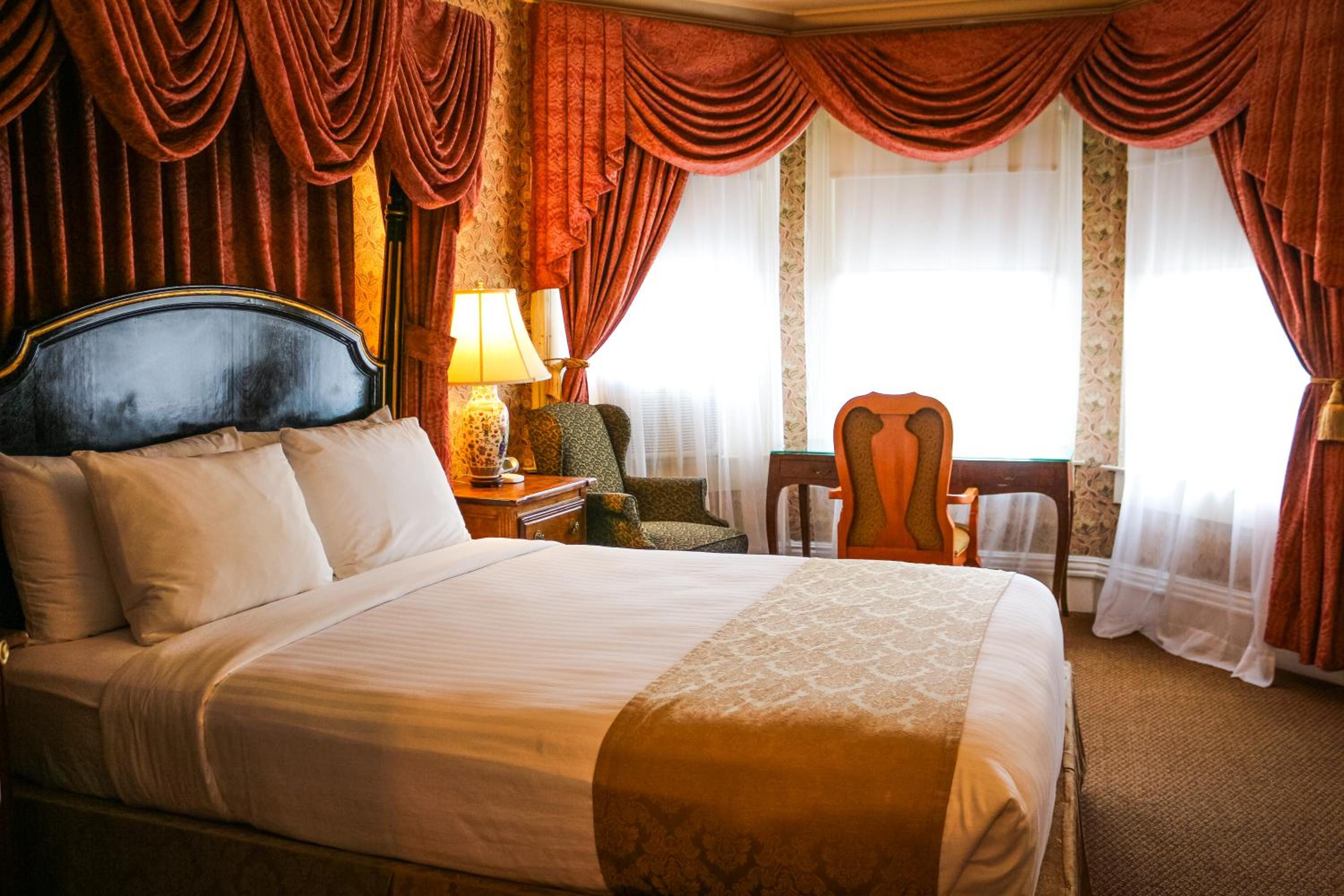 Standard Queen Room - Photo 1