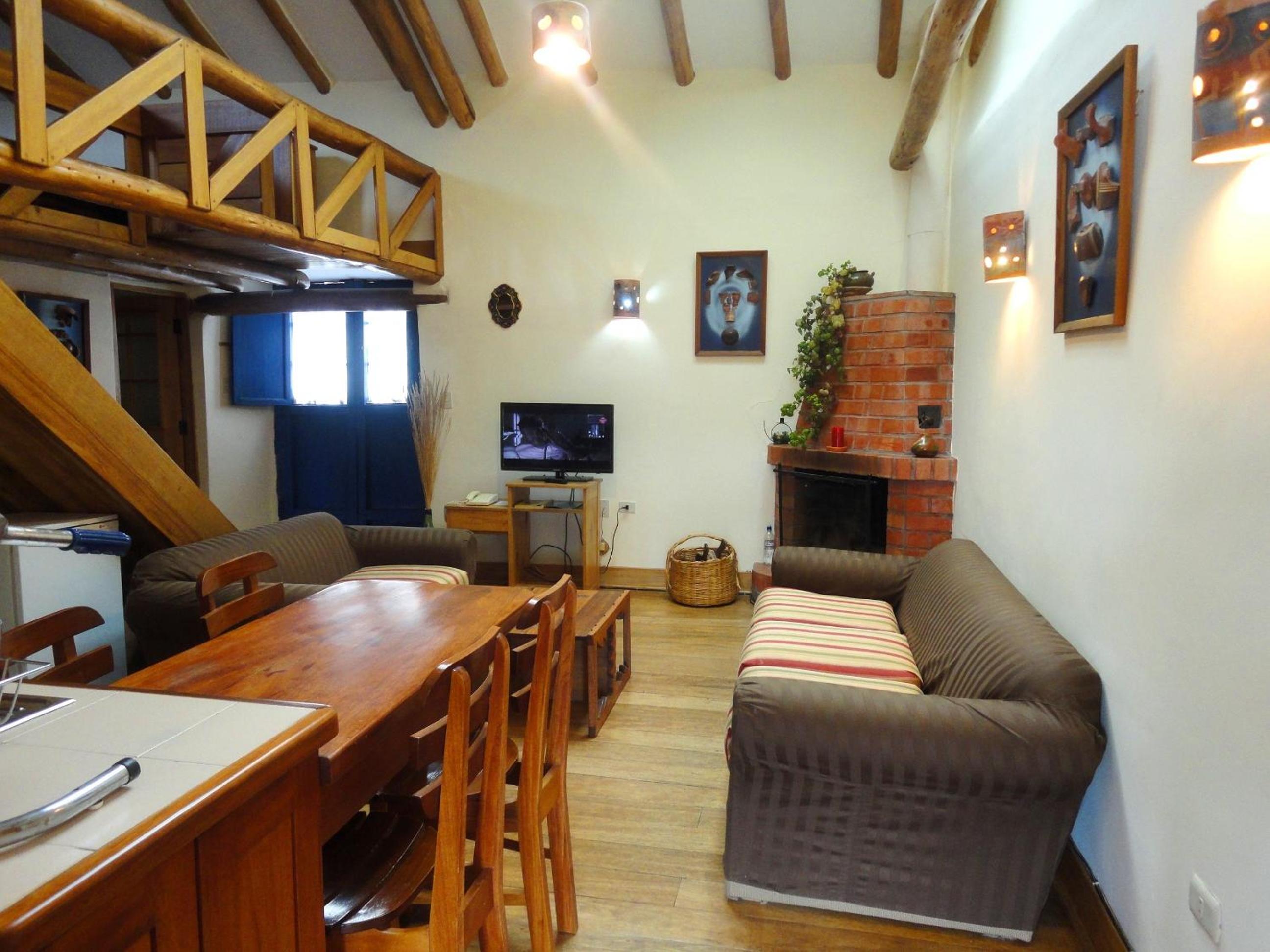 Loft (3-5 Adults)