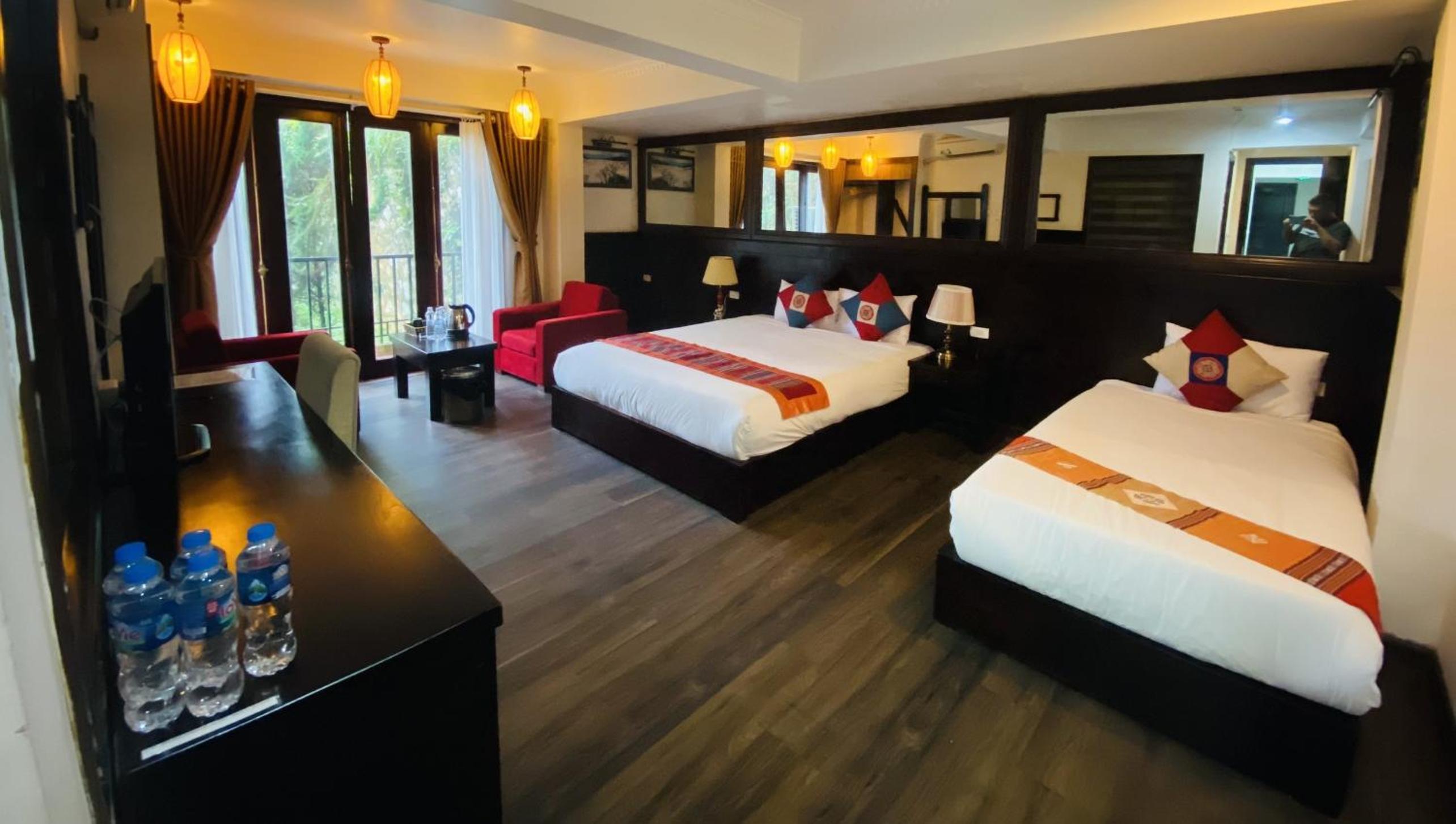 Deluxe Triple Room photo 2