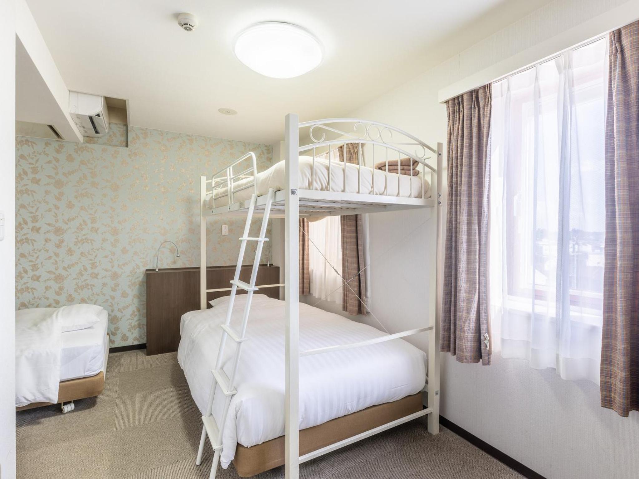 Triple Room - Non-Smoking - Photo 9